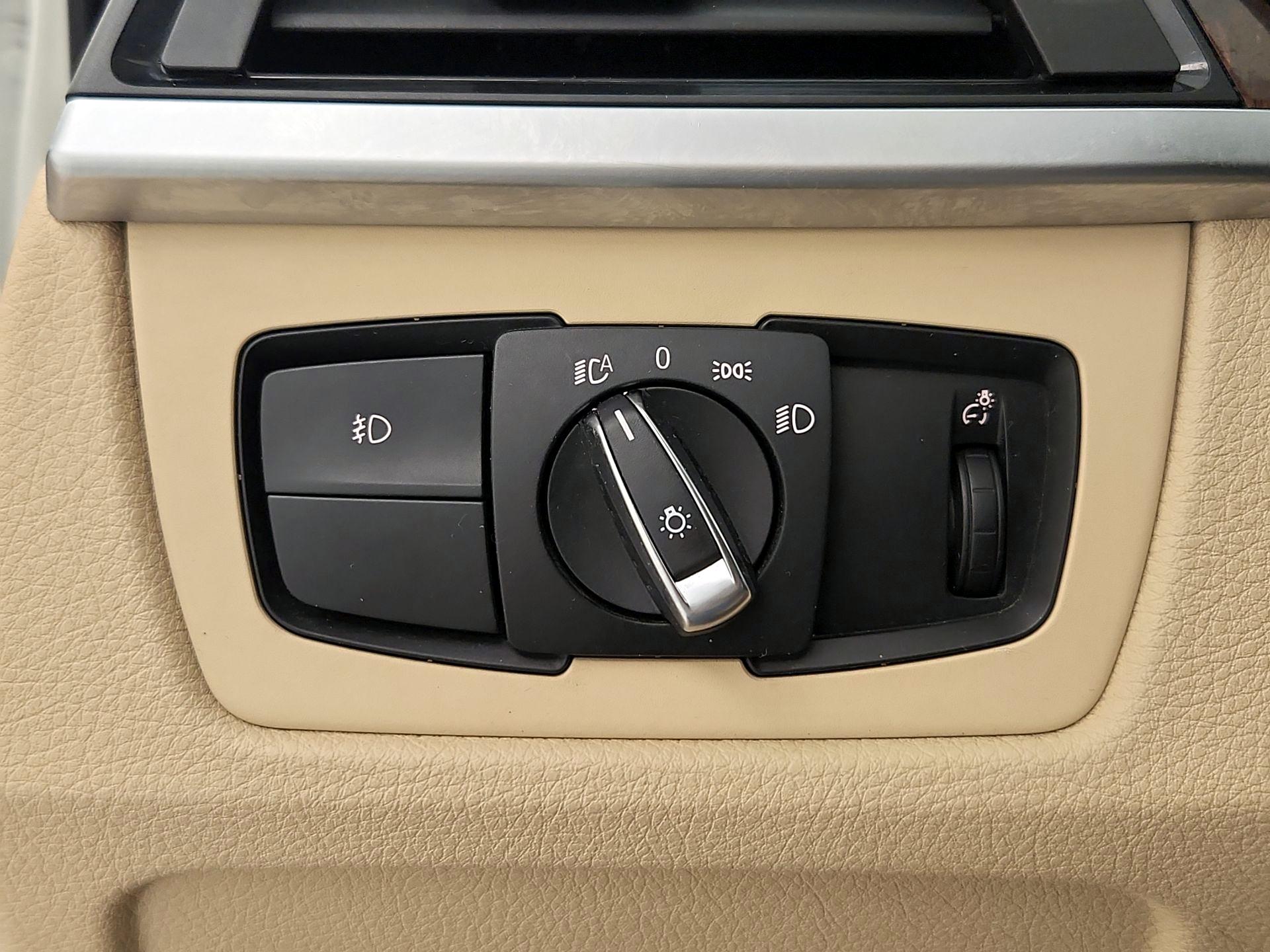 Thumbnail: 2014 BMW 3 Series - 13