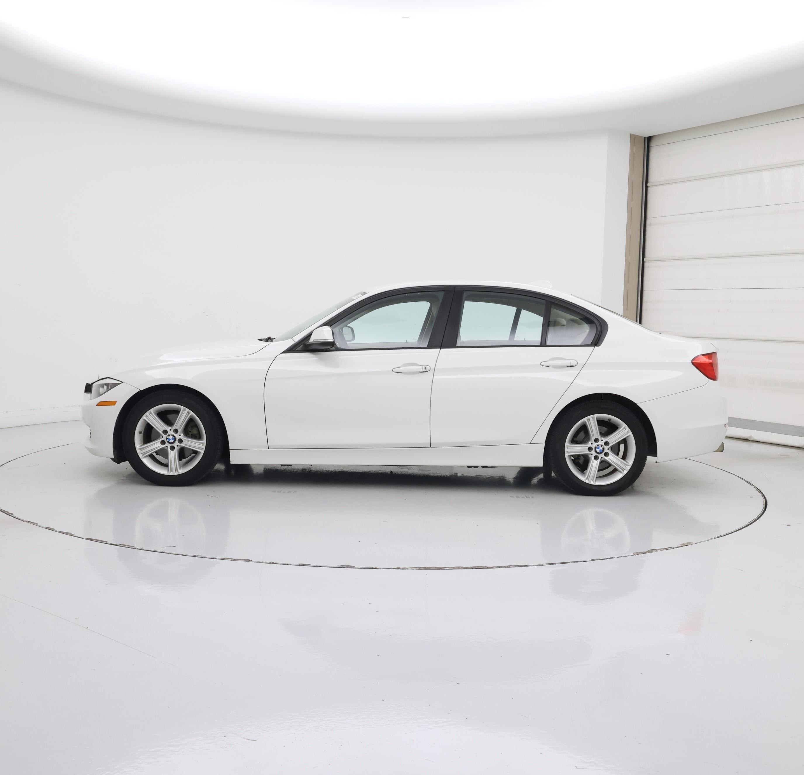 Thumbnail: 2014 BMW 3 Series - 3