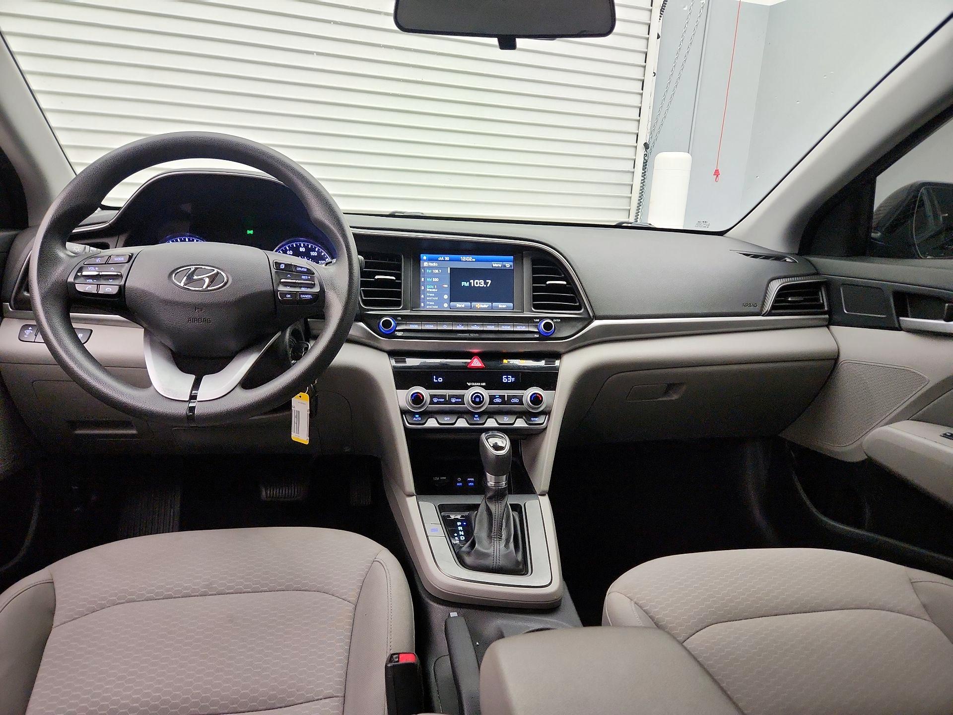 Thumbnail: 2020 Hyundai Elantra - 9