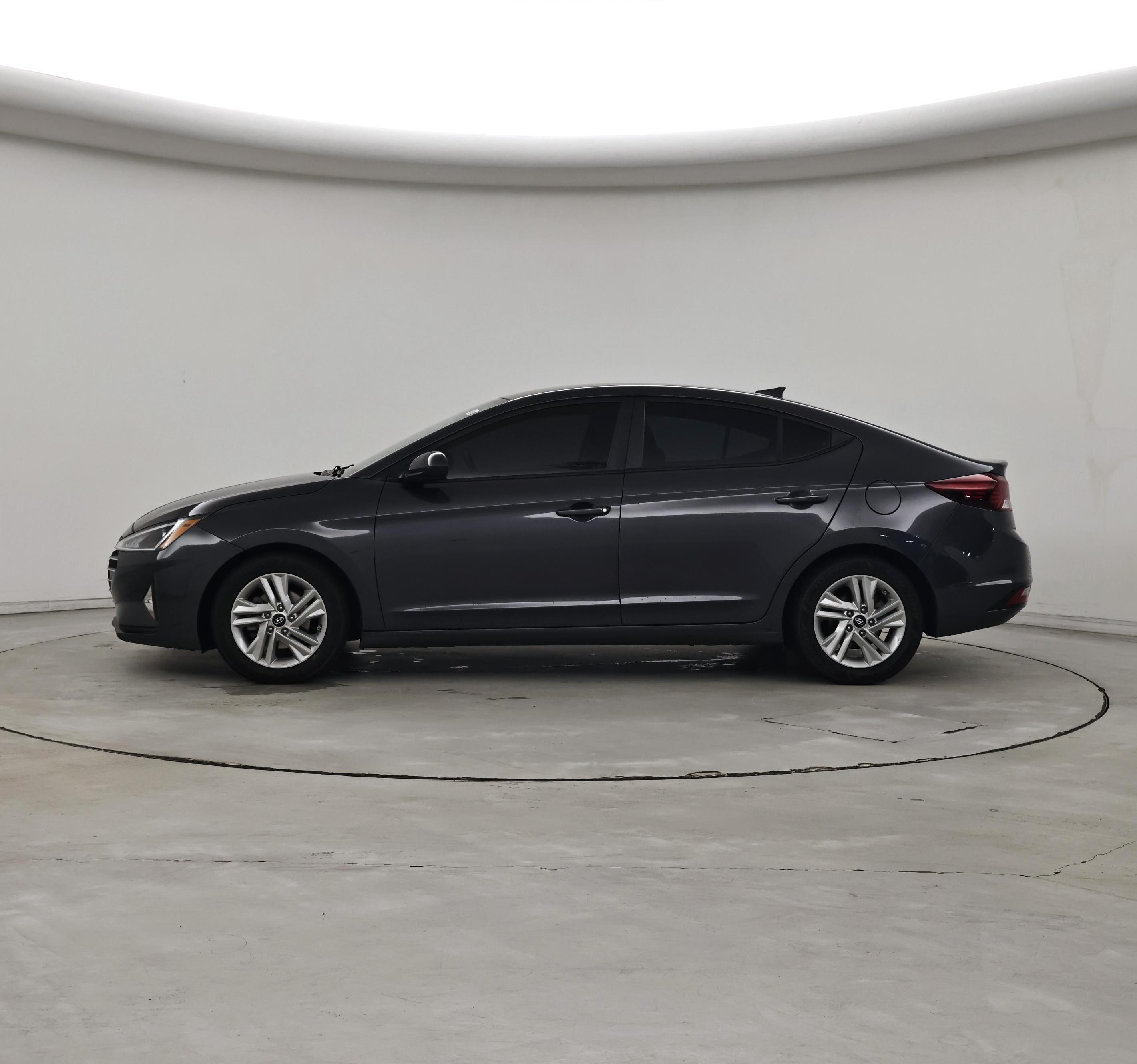 Thumbnail: 2020 Hyundai Elantra - 3