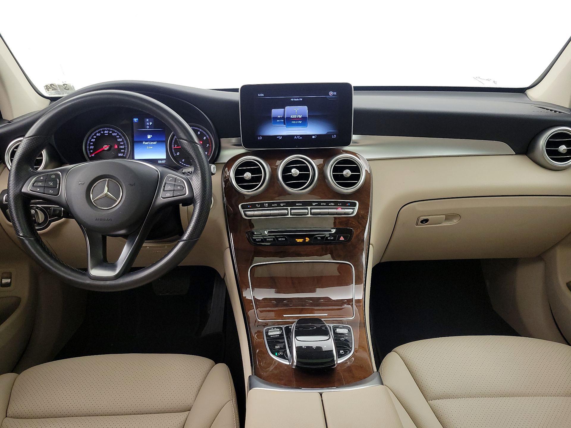 Thumbnail: 2019 Mercedes-Benz GLC - 9
