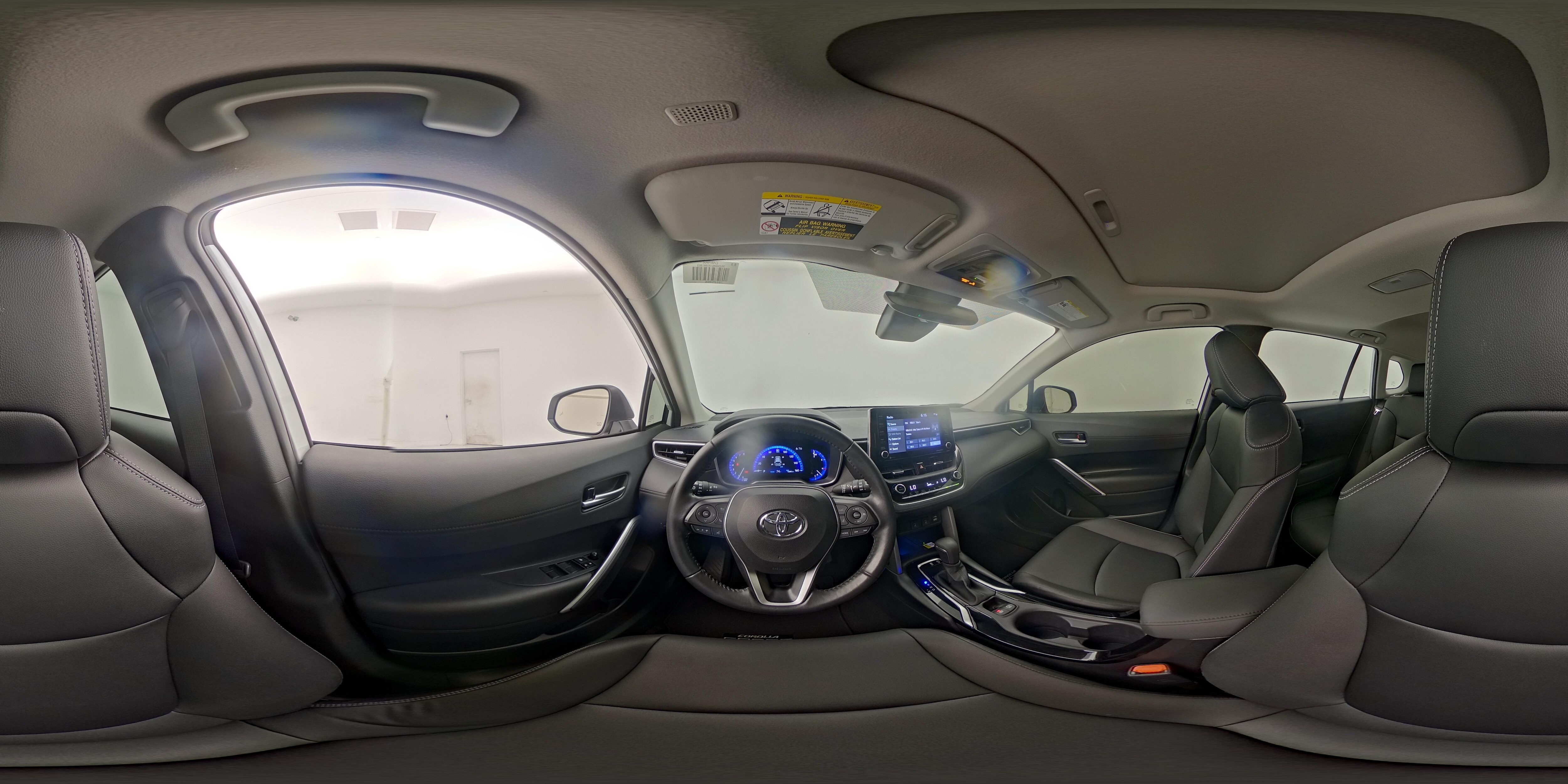 2022 Toyota Corolla Cross XLE - Photo 27