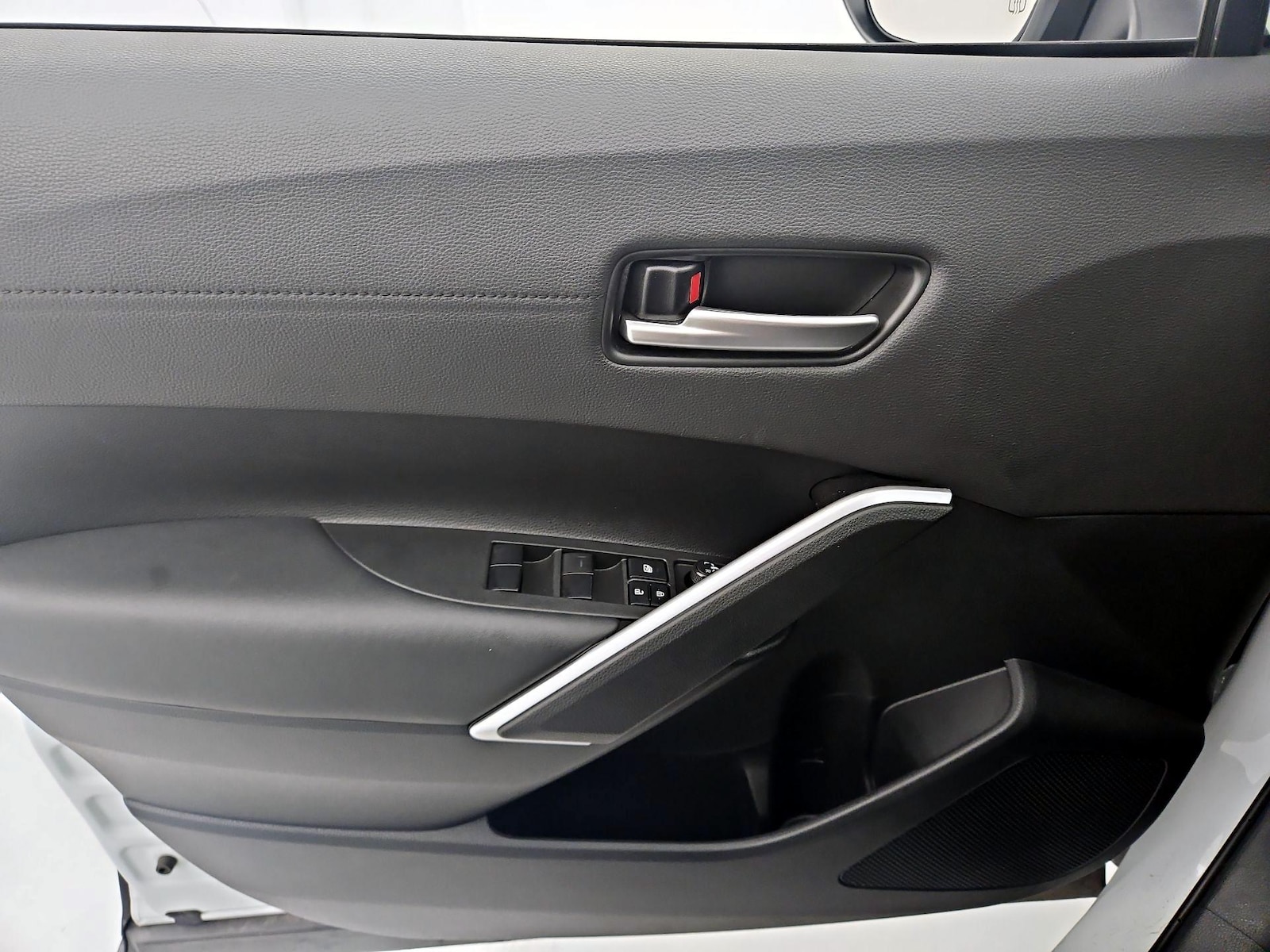 2022 Toyota Corolla Cross XLE - Photo 13