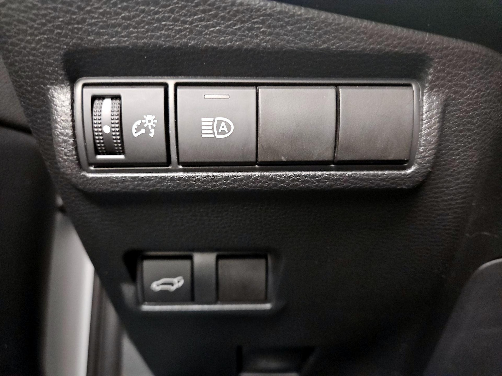 2022 Toyota Corolla Cross XLE - Photo 14