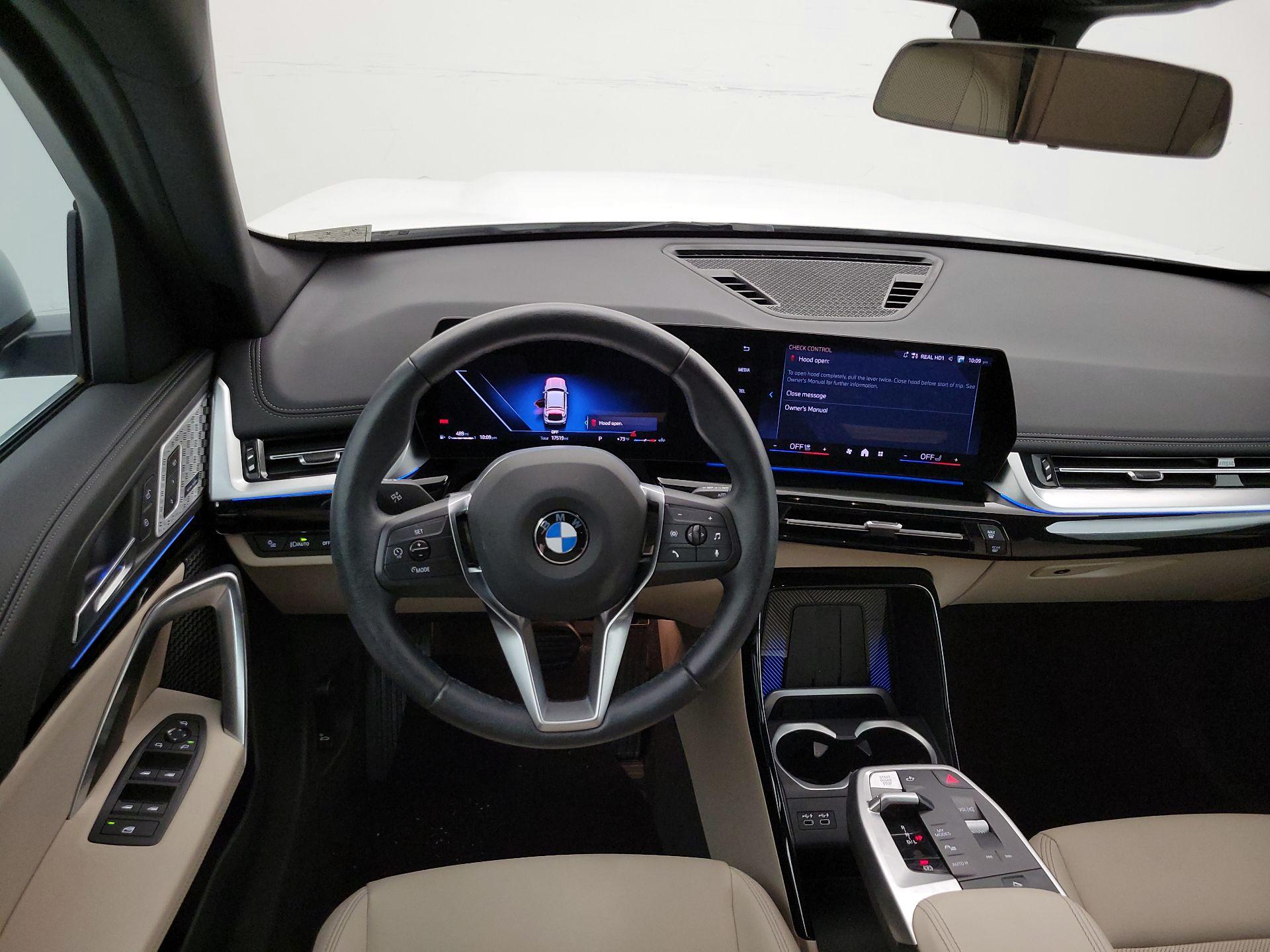 Thumbnail: 2024 BMW X1 - 10