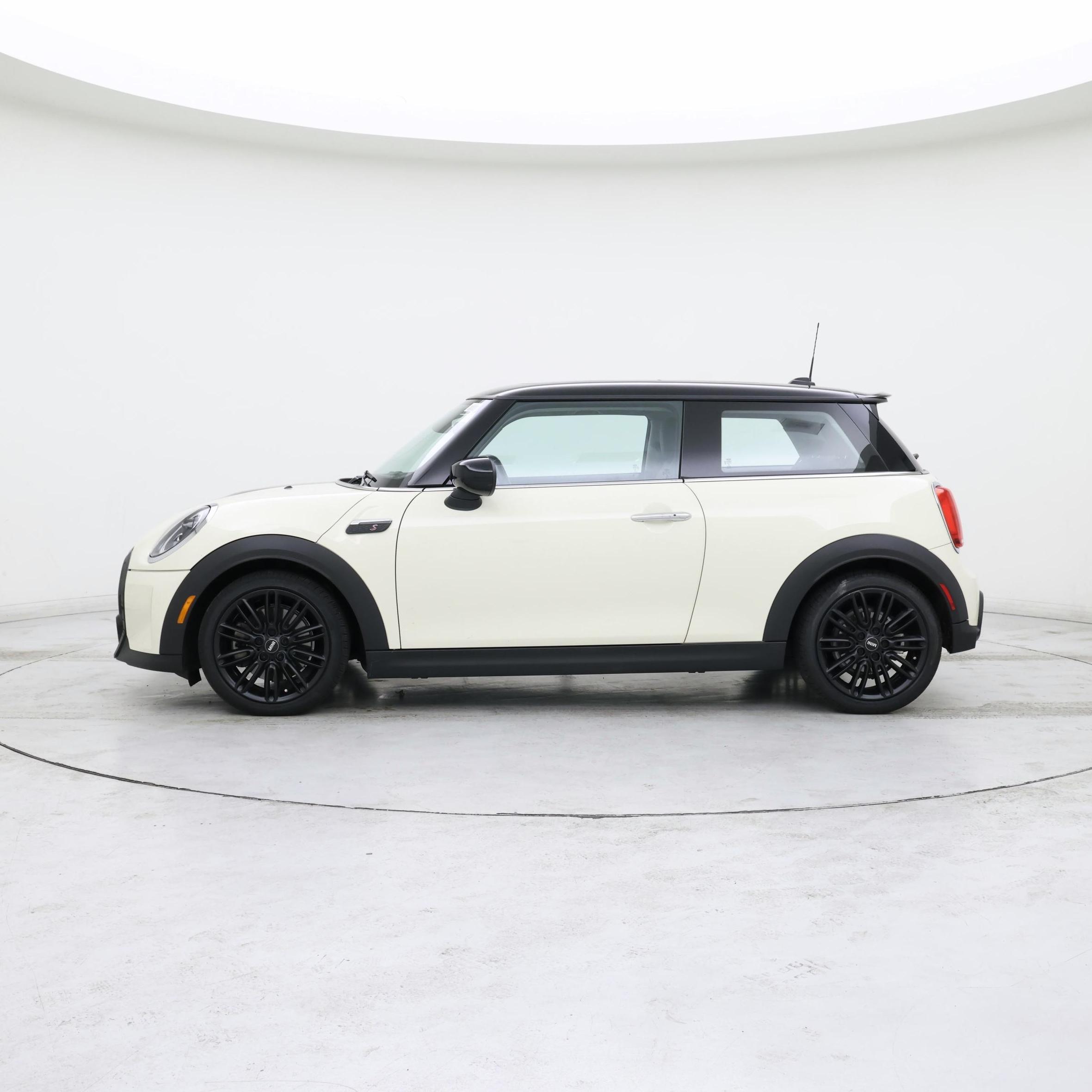 Thumbnail: 2023 MINI Cooper Hardtop - 3