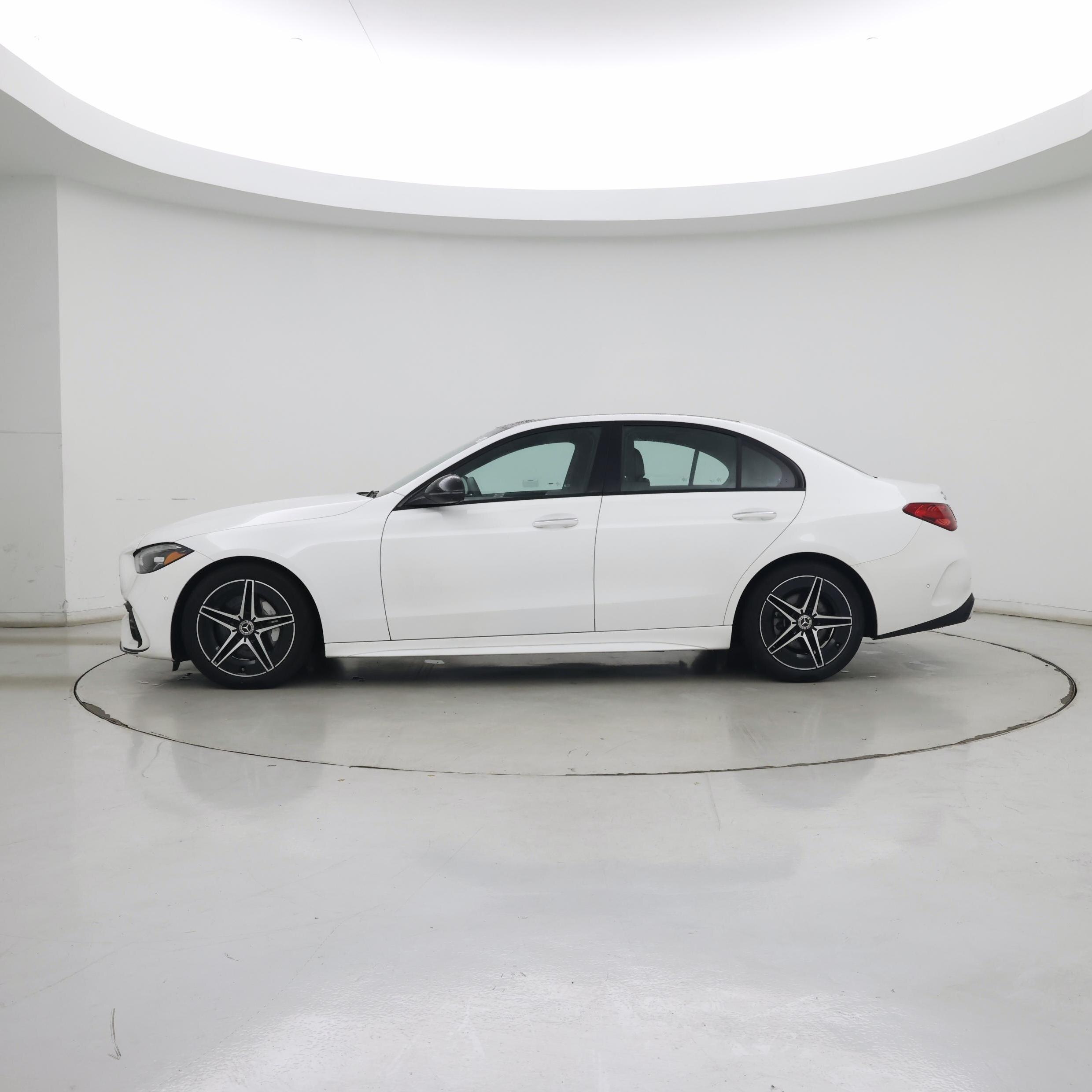 Thumbnail: 2023 Mercedes-Benz C-Class - 3