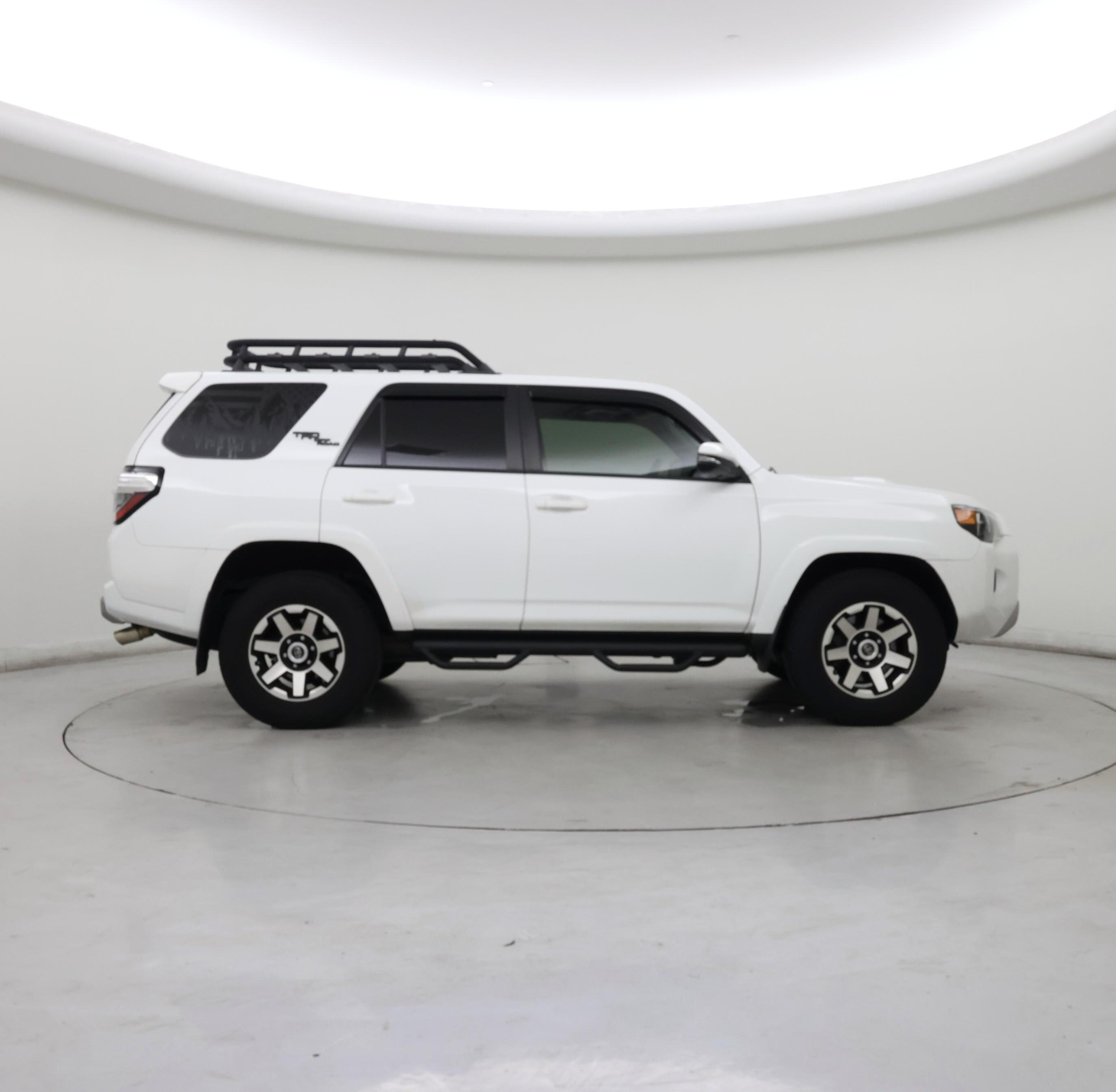 Thumbnail: 2021 Toyota 4Runner - 7