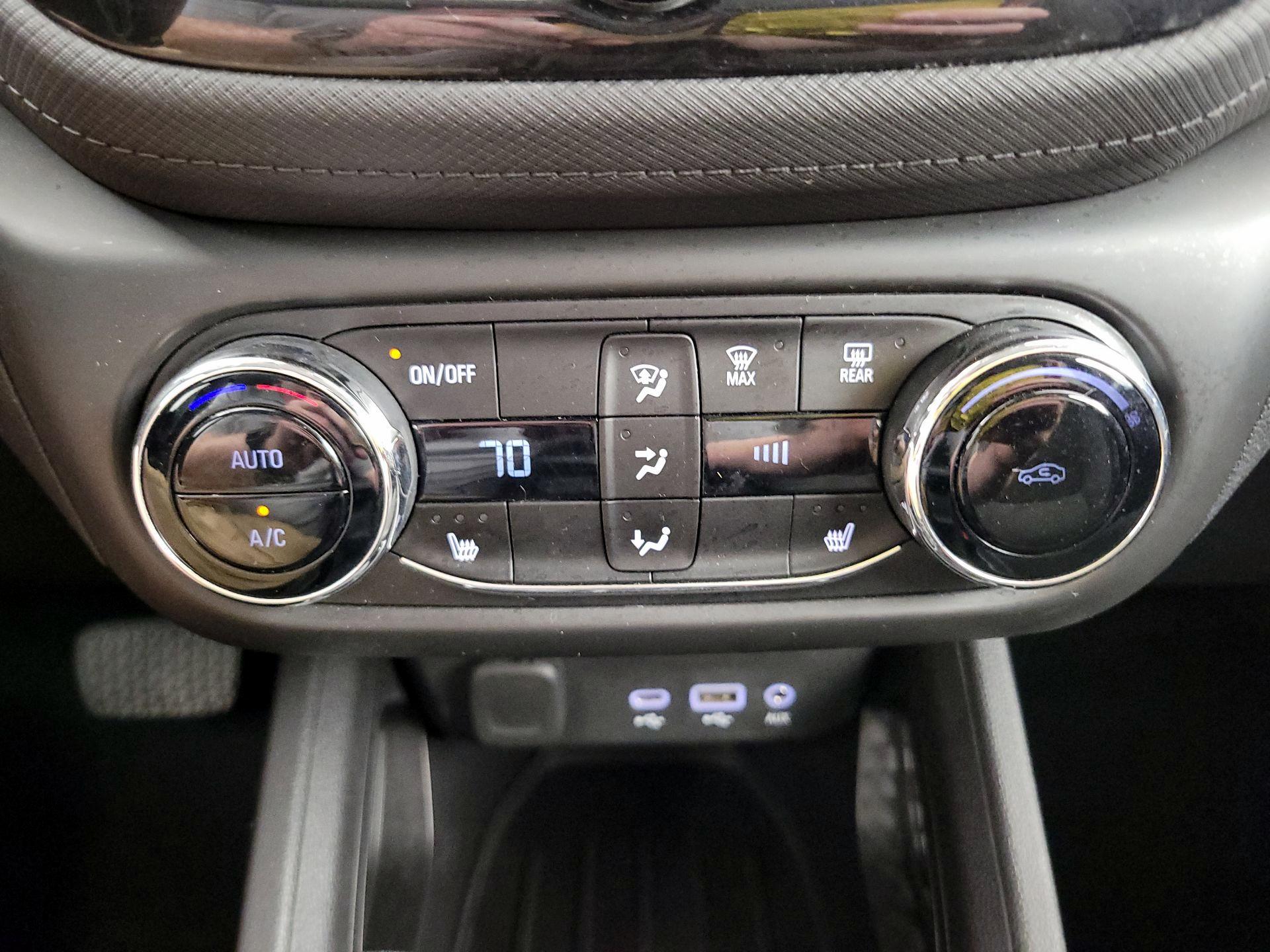 Thumbnail: 2021 Chevrolet TrailBlazer - 16