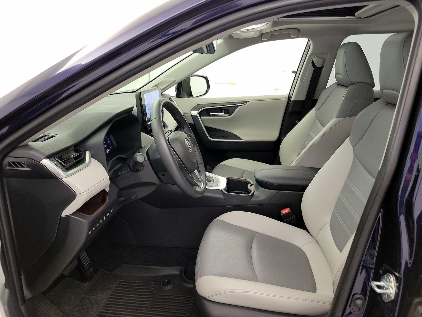 2024 Toyota RAV4 Limited - Photo 12