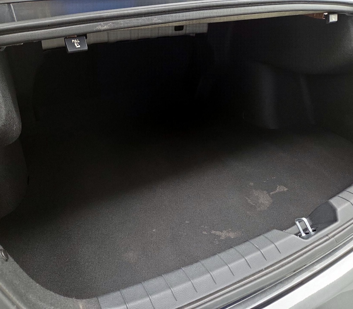 Trunk/Cargo (Seats Up)