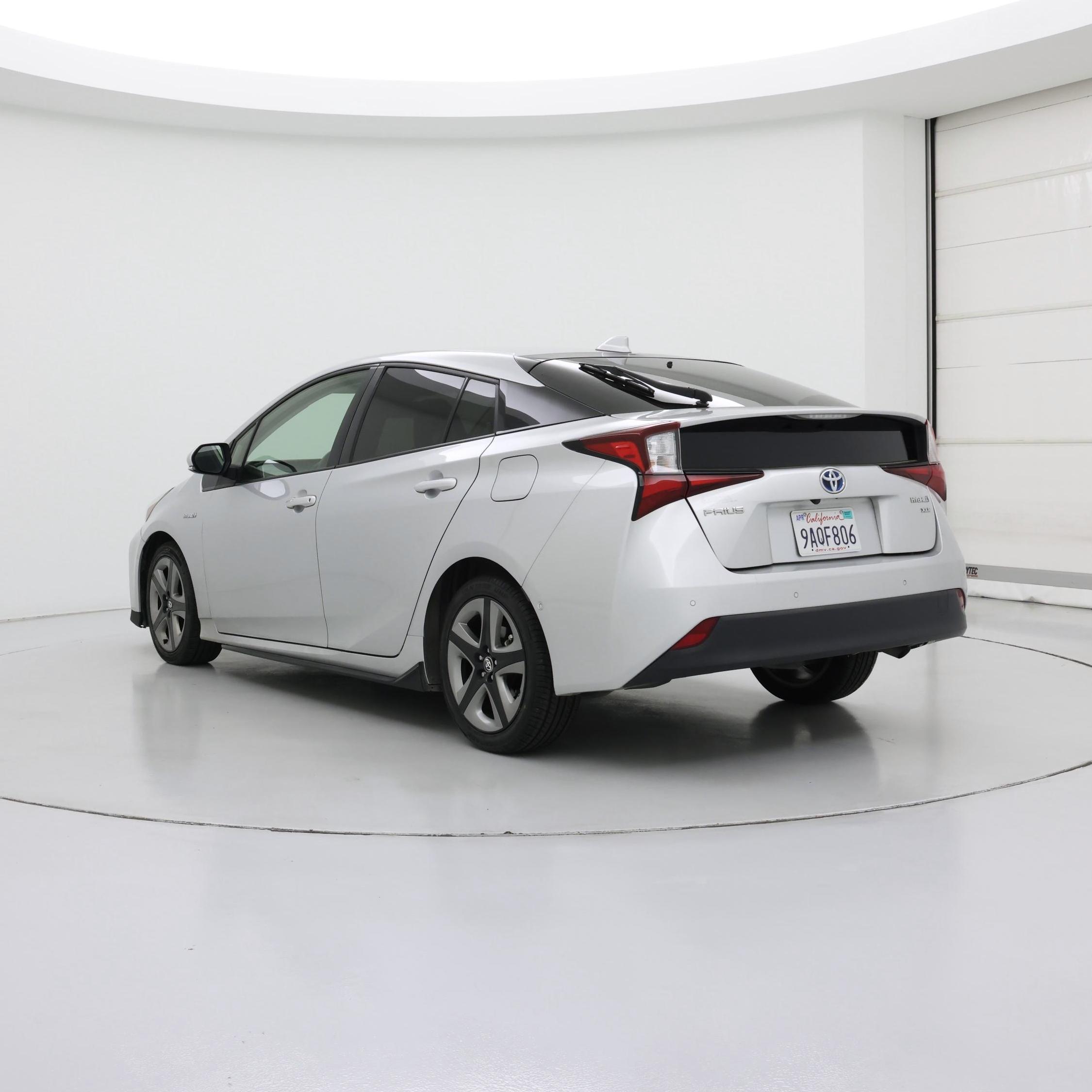 Thumbnail: 2022 Toyota Prius - 2