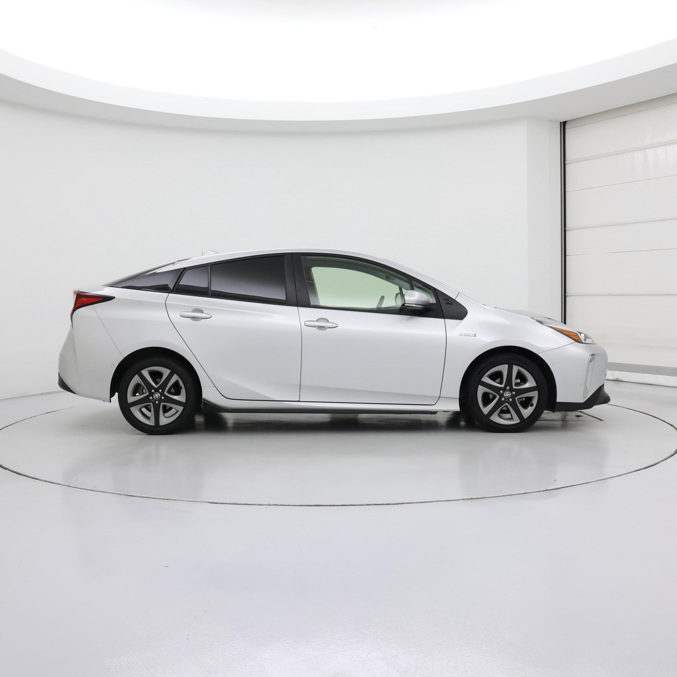 Thumbnail: 2022 Toyota Prius - 7