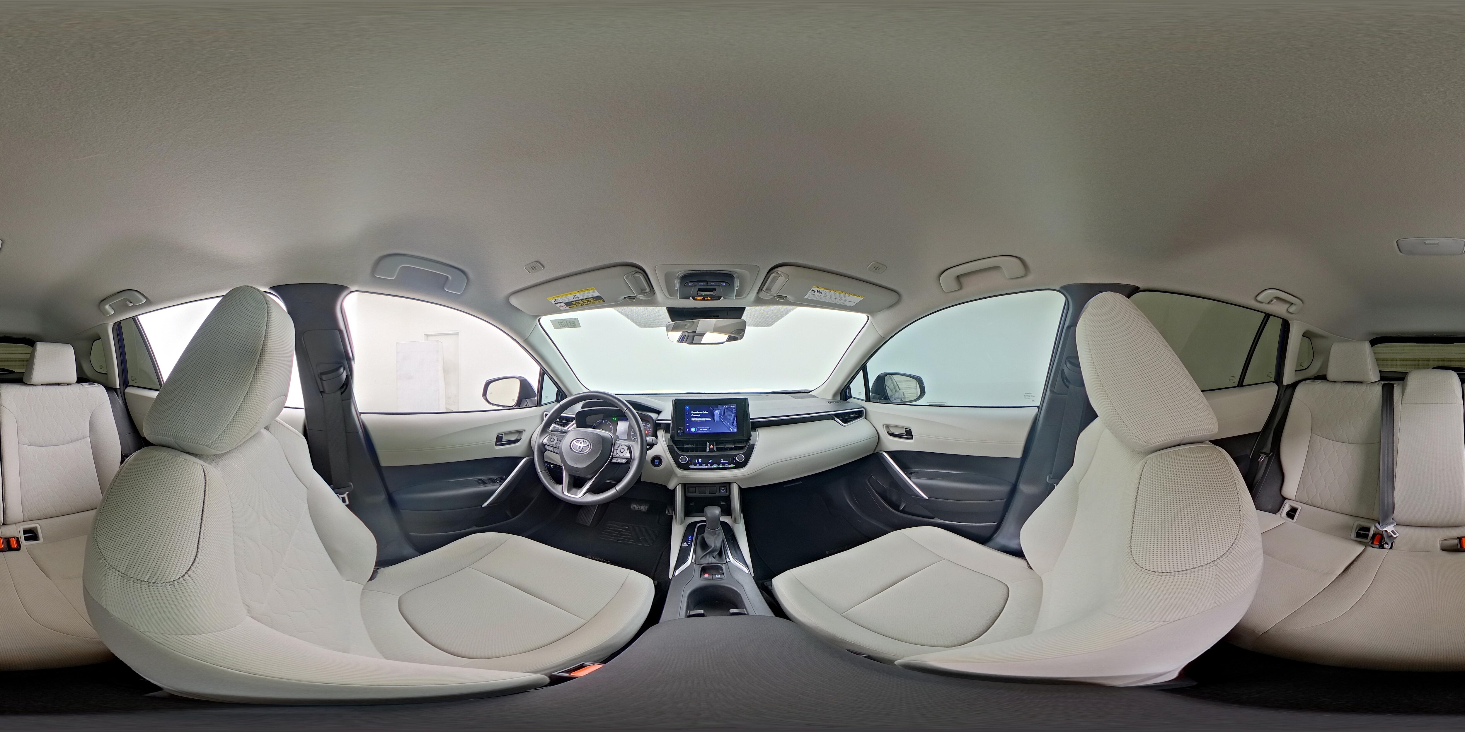 2024 Toyota Corolla Cross LE - Photo 24