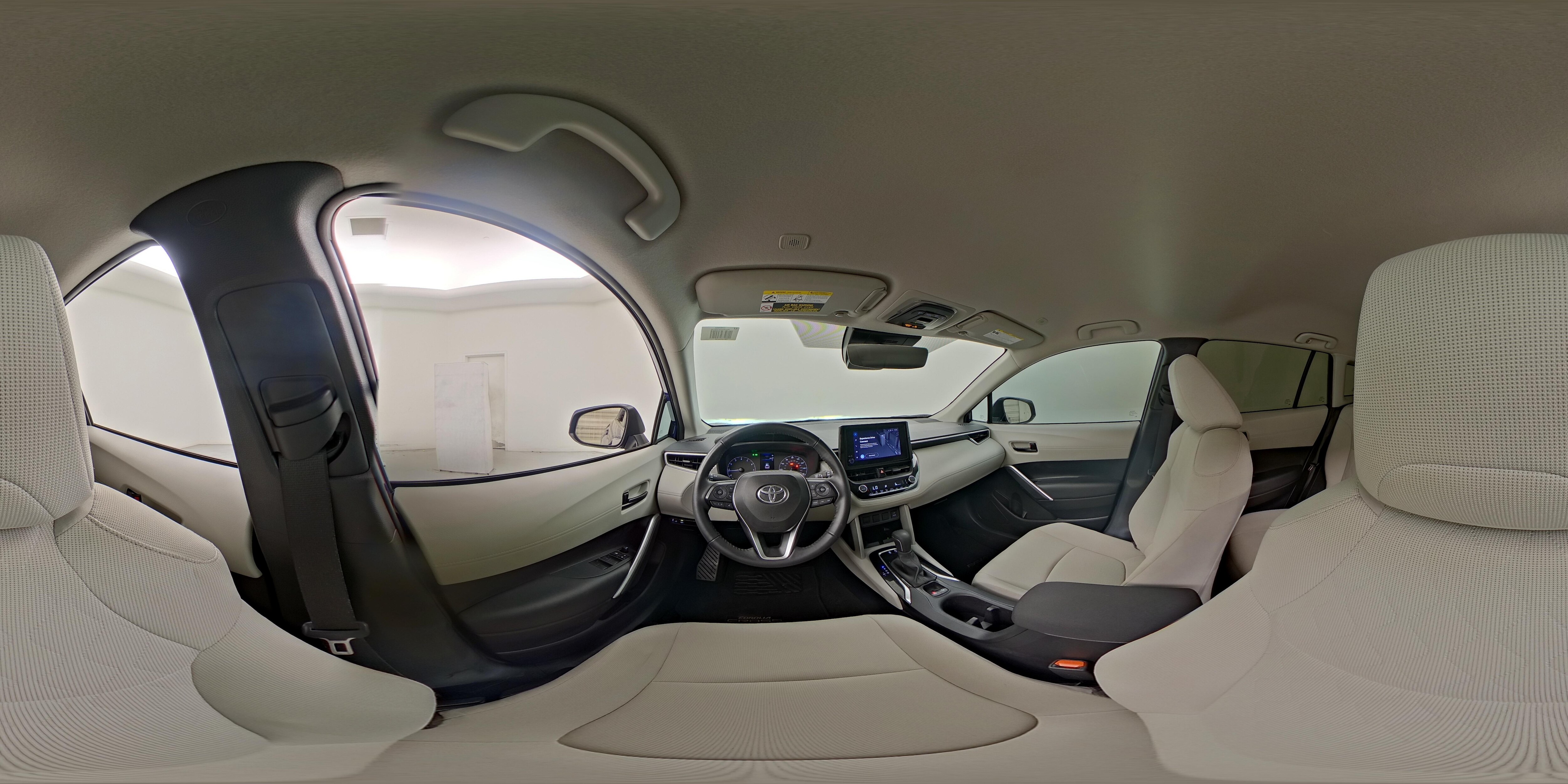 2024 Toyota Corolla Cross LE - Photo 26