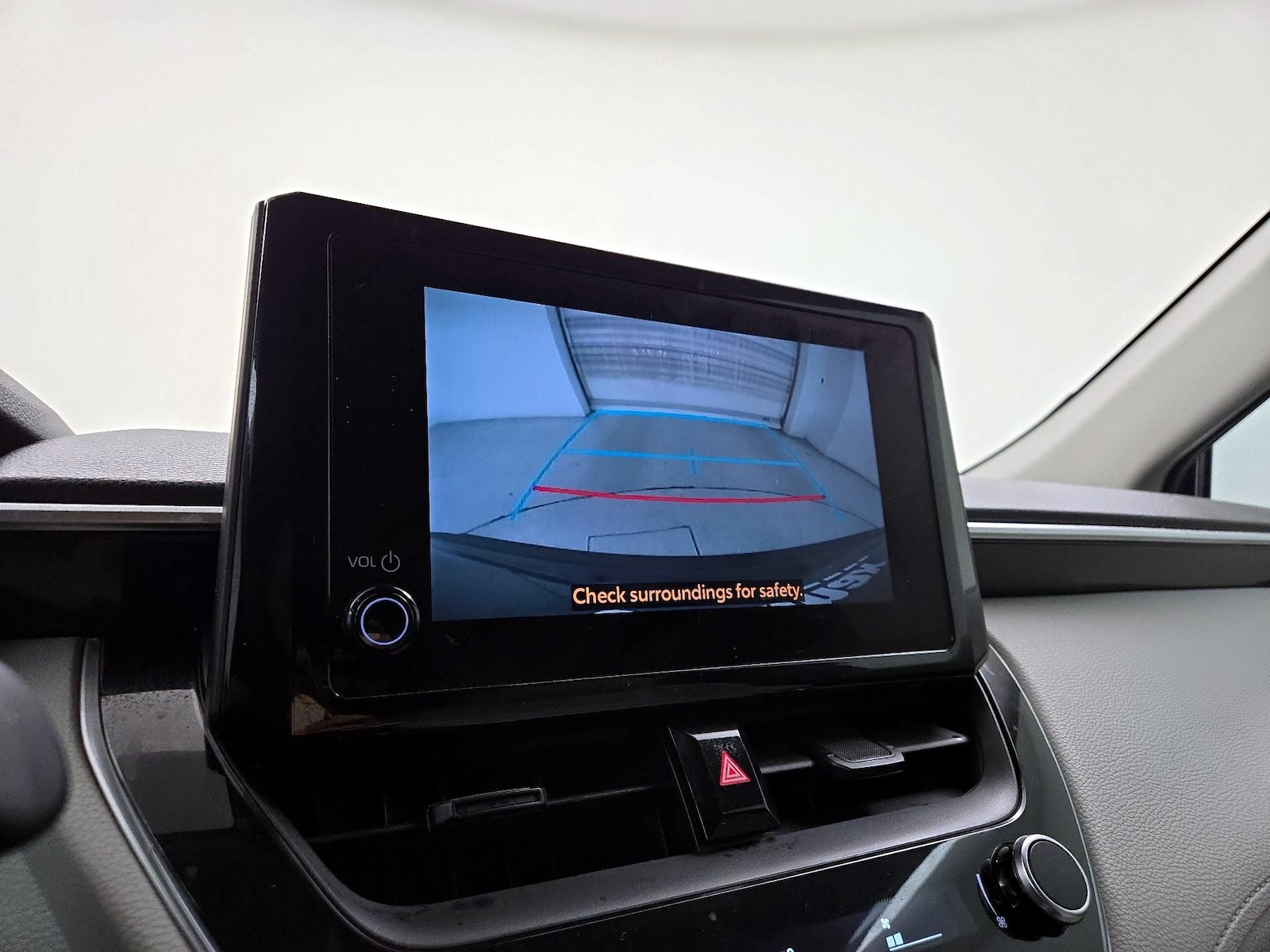 2024 Toyota Corolla Cross LE - Photo 15