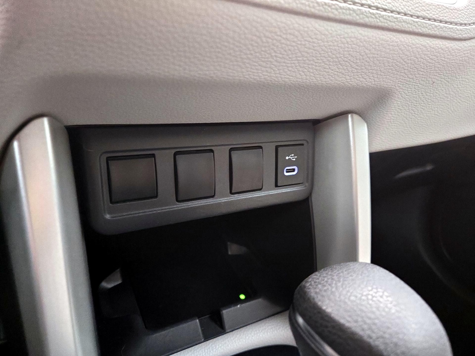 2024 Toyota Corolla Cross LE - Photo 19