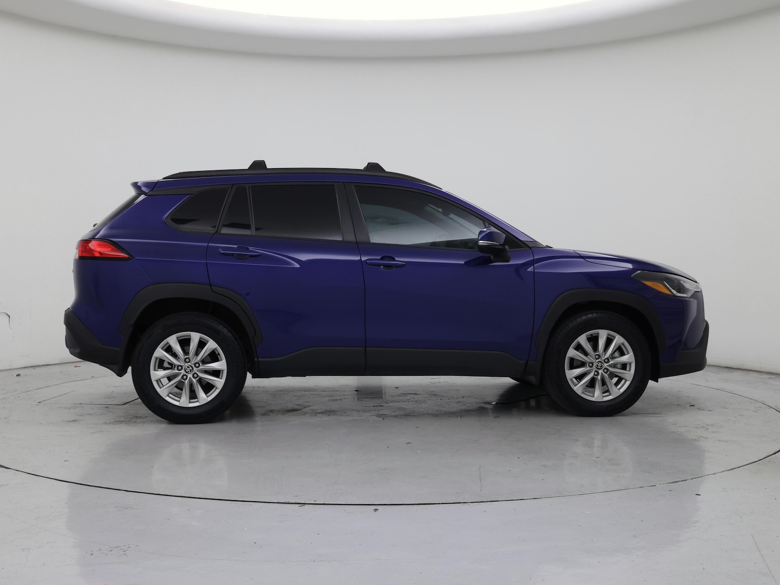 2024 Toyota Corolla Cross LE - Photo 8