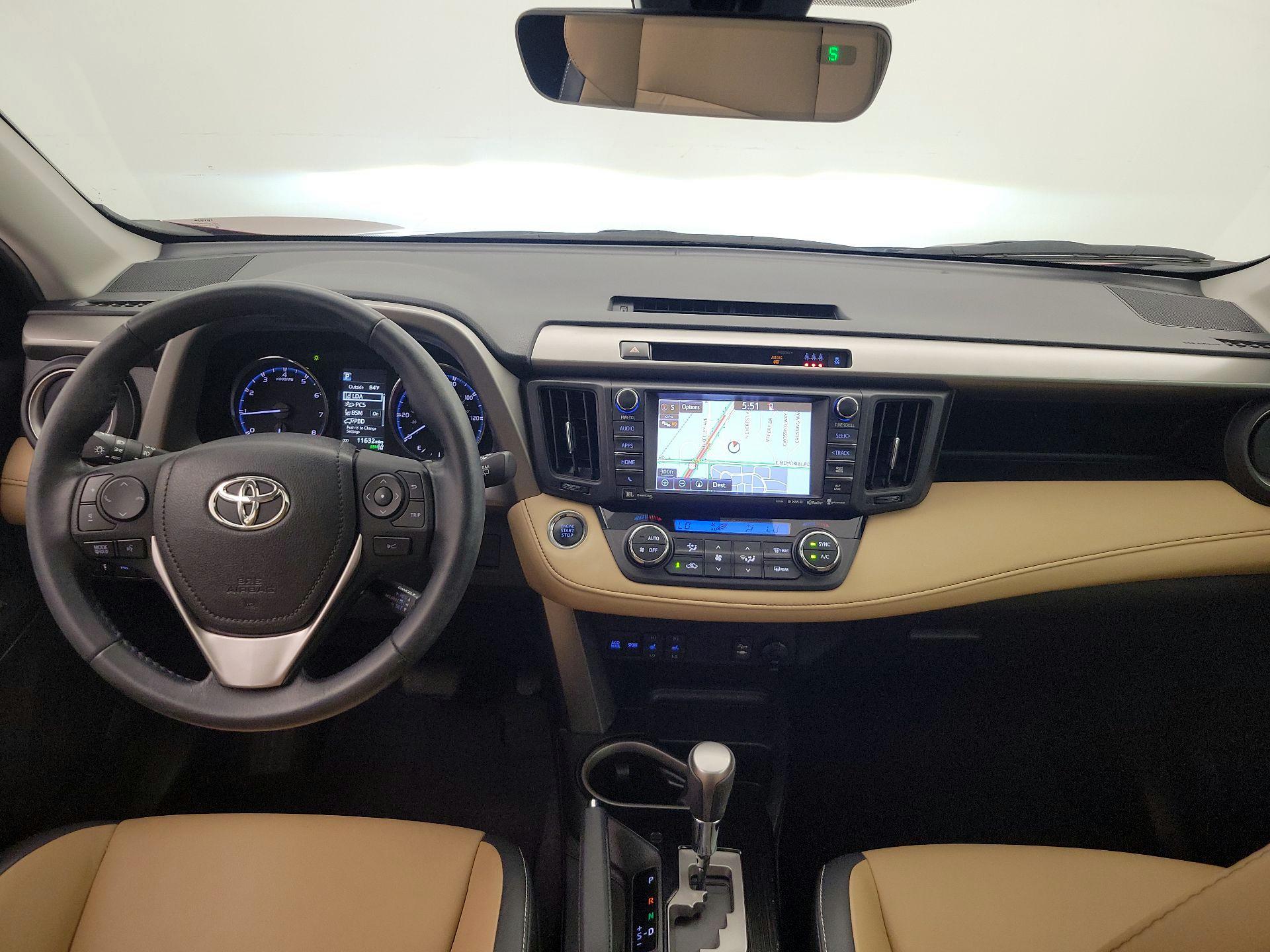 Thumbnail: 2018 Toyota RAV4 - 9