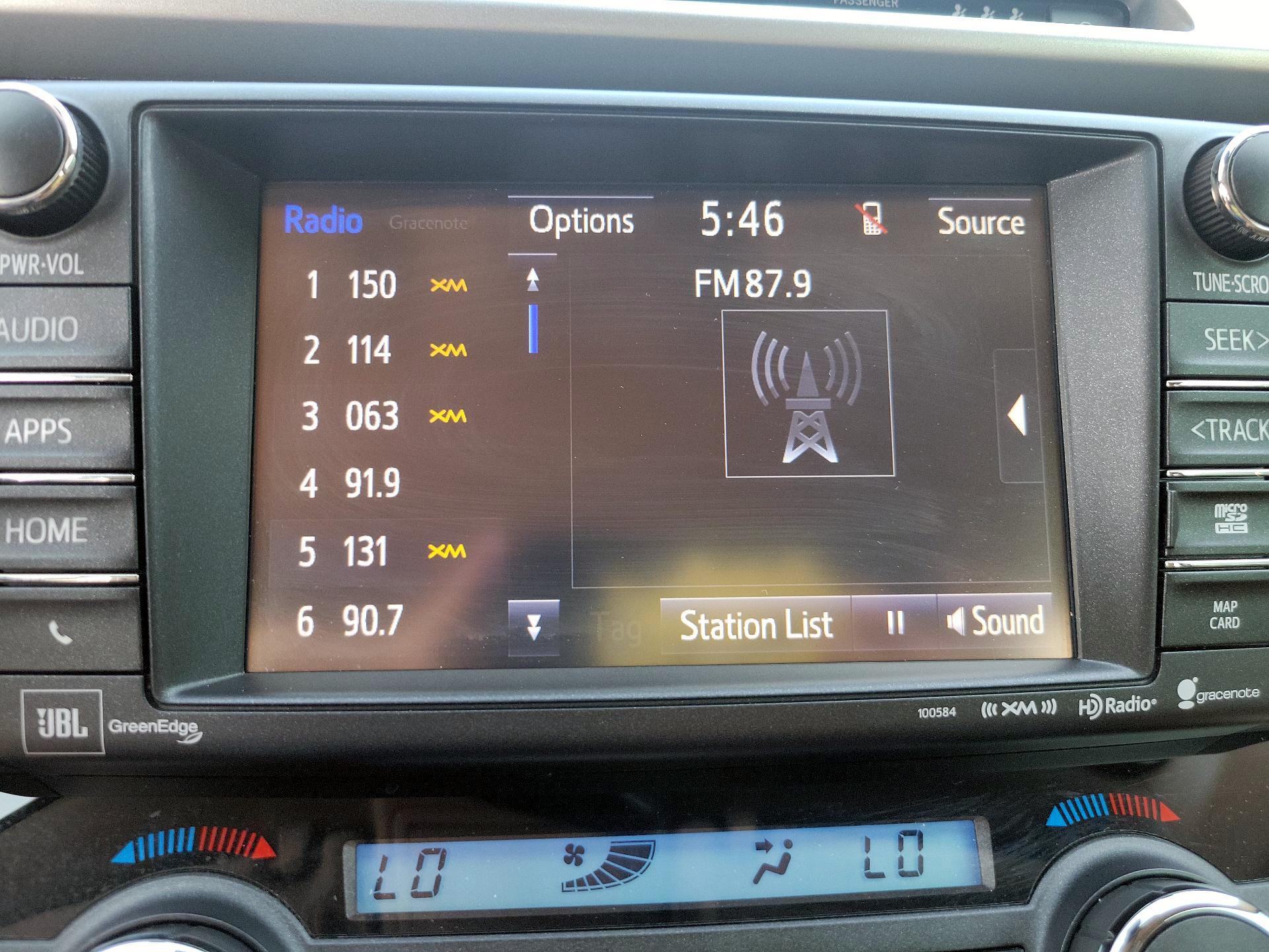 Thumbnail: 2018 Toyota RAV4 - 16