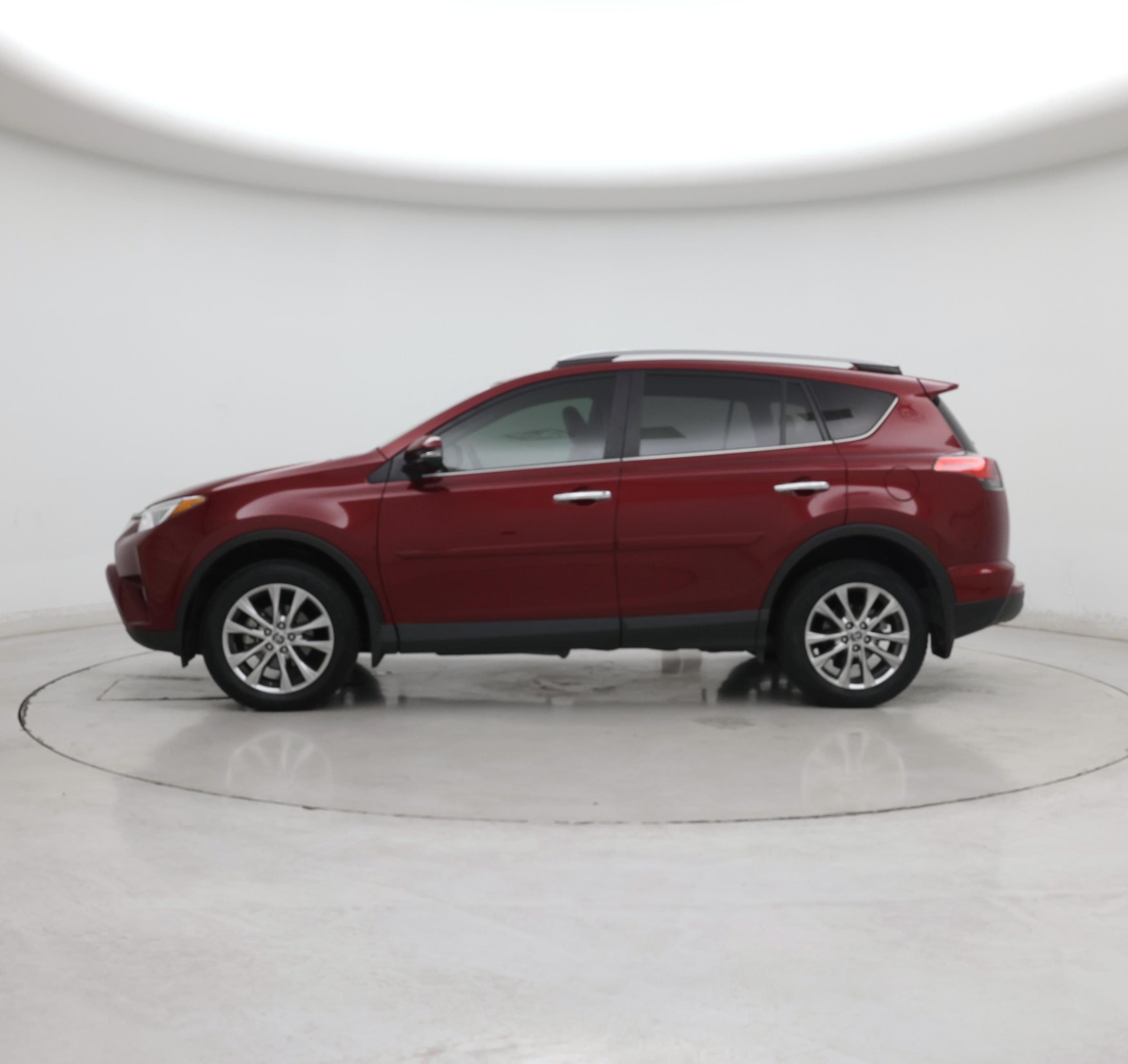 Thumbnail: 2018 Toyota RAV4 - 3