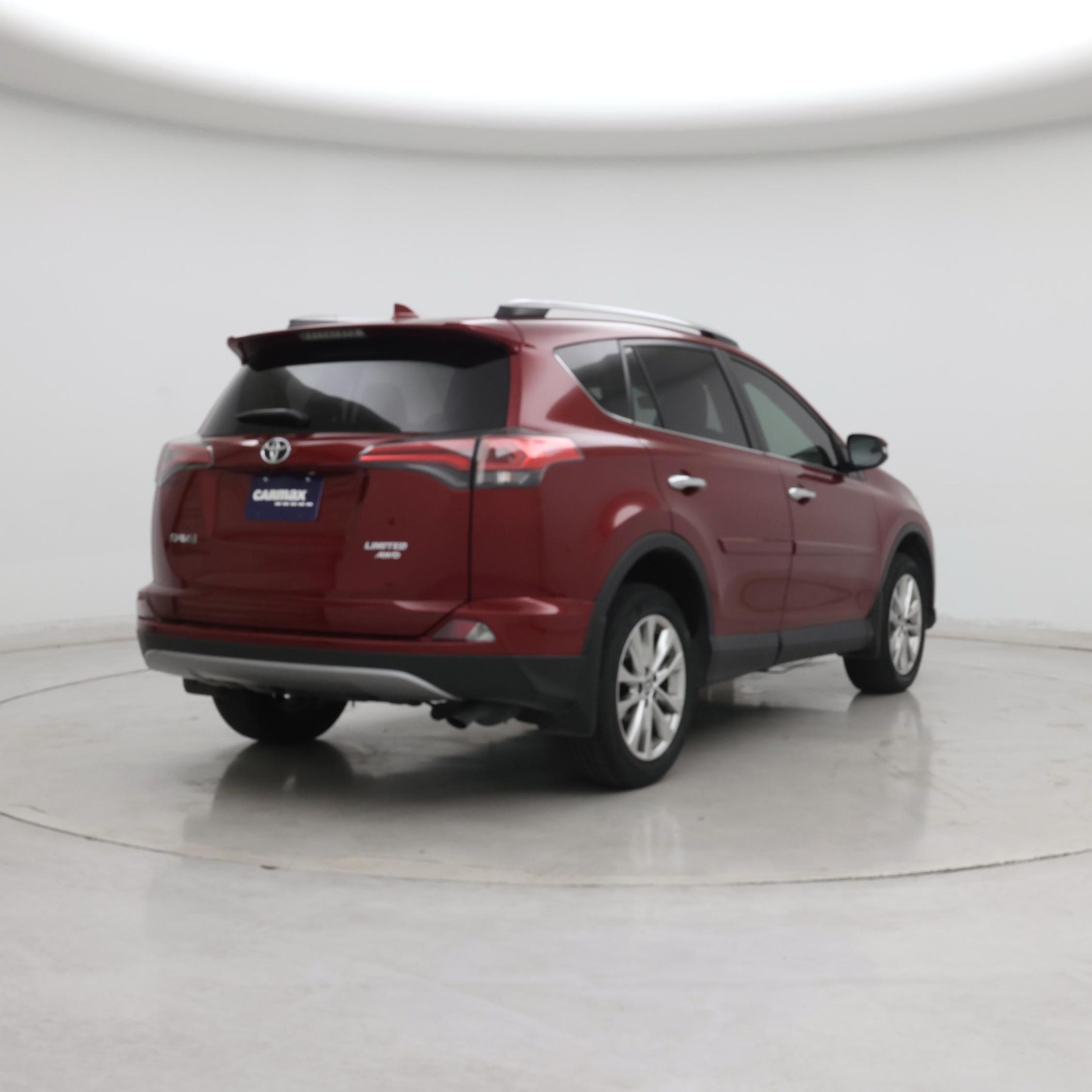 Thumbnail: 2018 Toyota RAV4 - 8