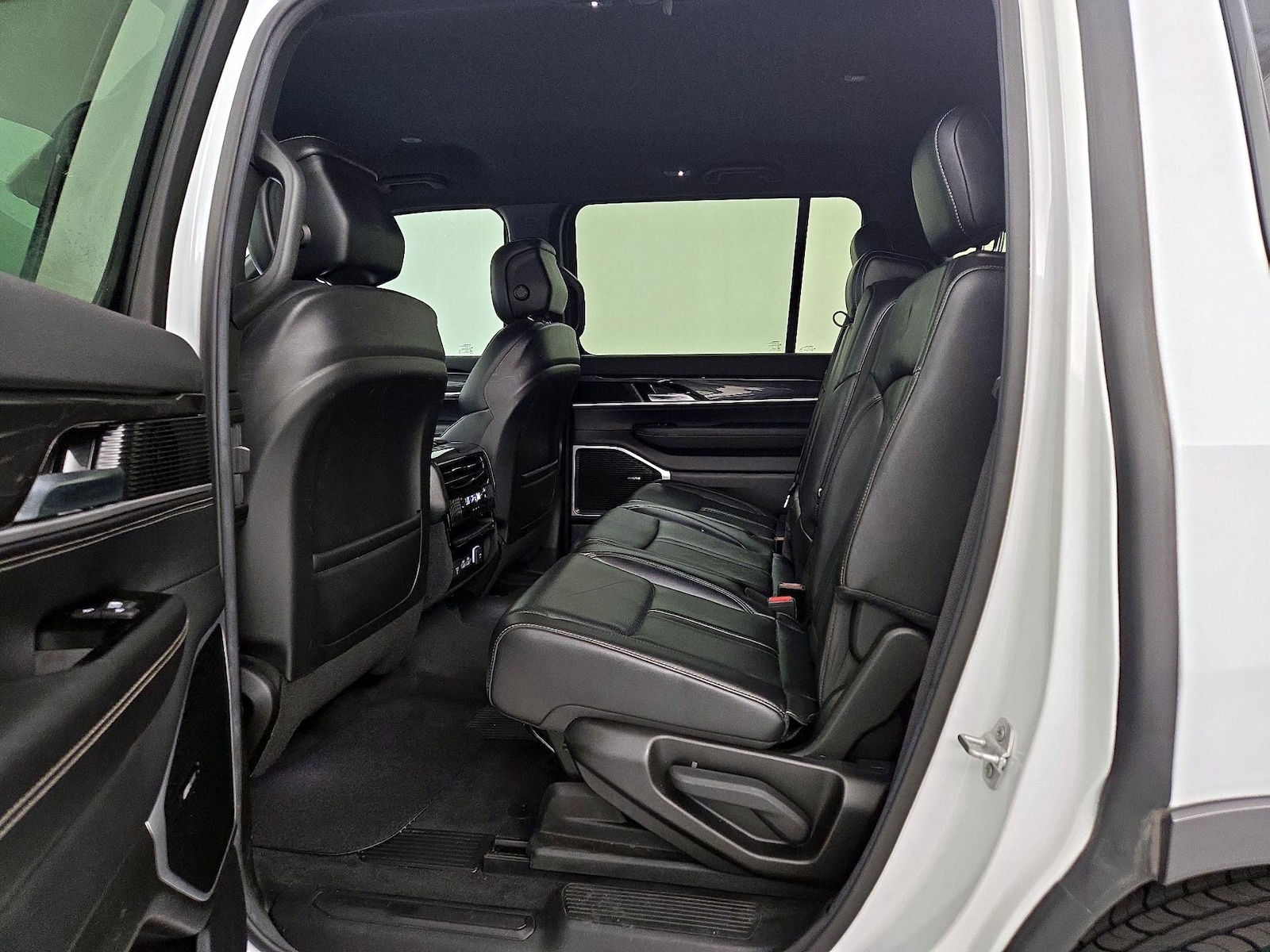 Rear Air Conditioning