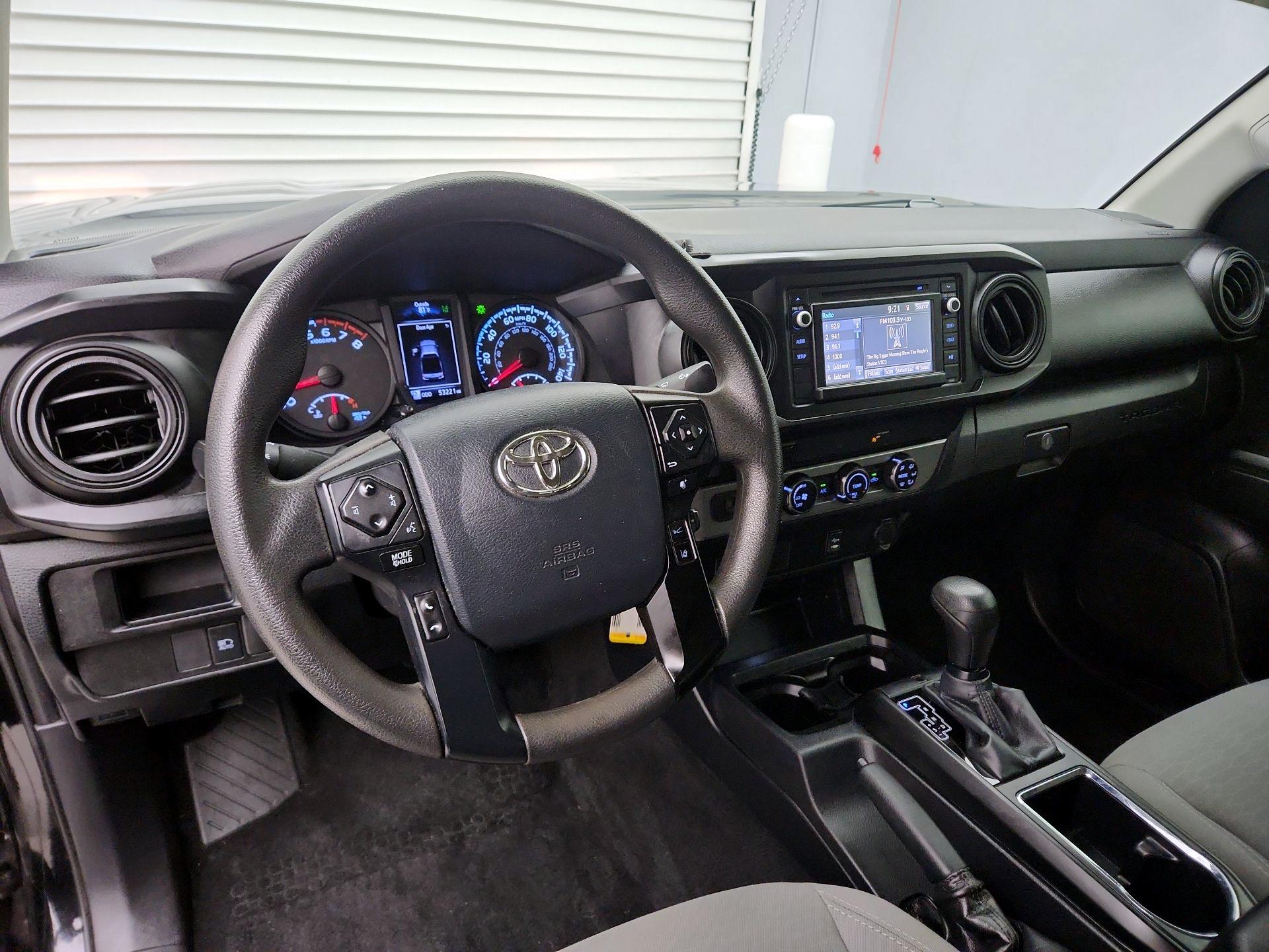 Thumbnail: 2019 Toyota Tacoma - 9