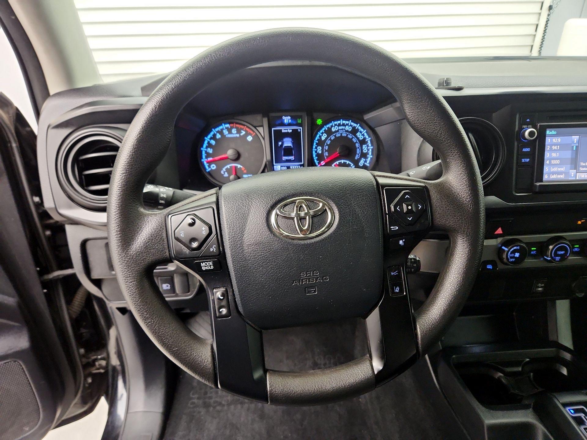 Thumbnail: 2019 Toyota Tacoma - 10