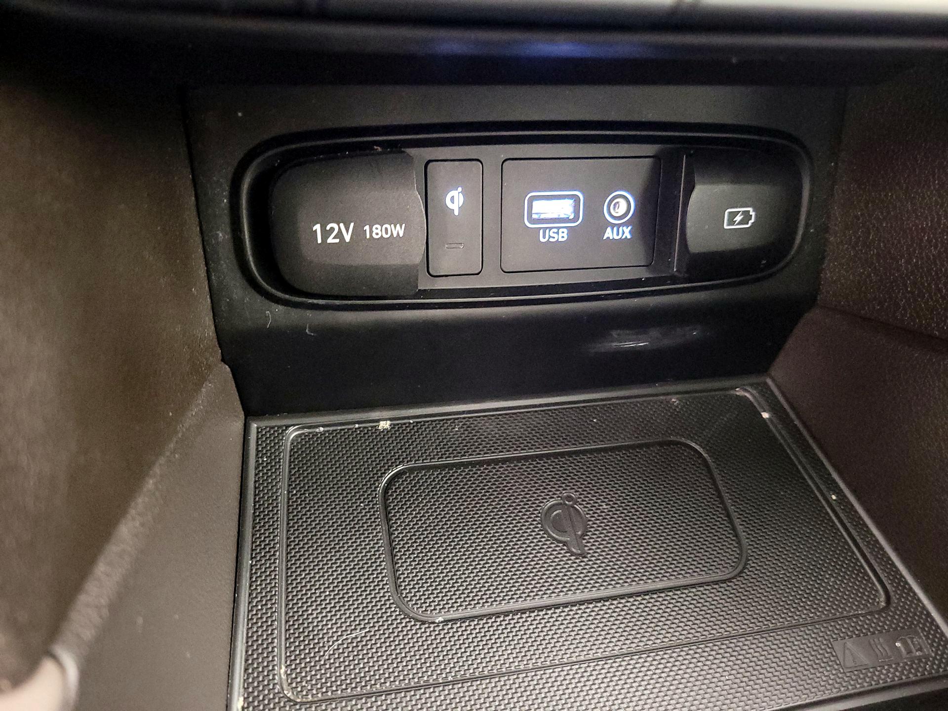 Thumbnail: 2019 Hyundai Santa Fe - 19