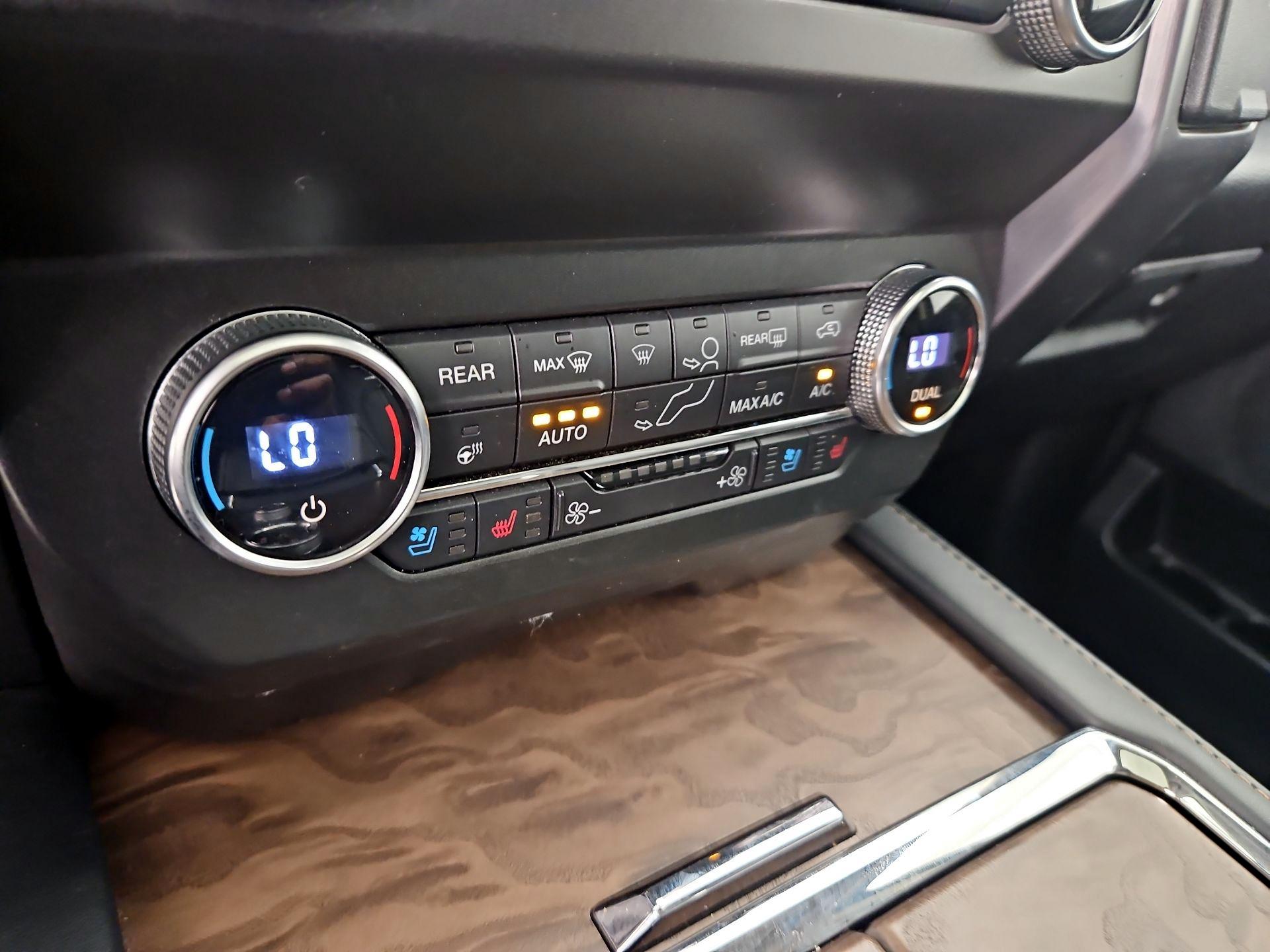 Thumbnail: 2020 Ford Expedition - 16