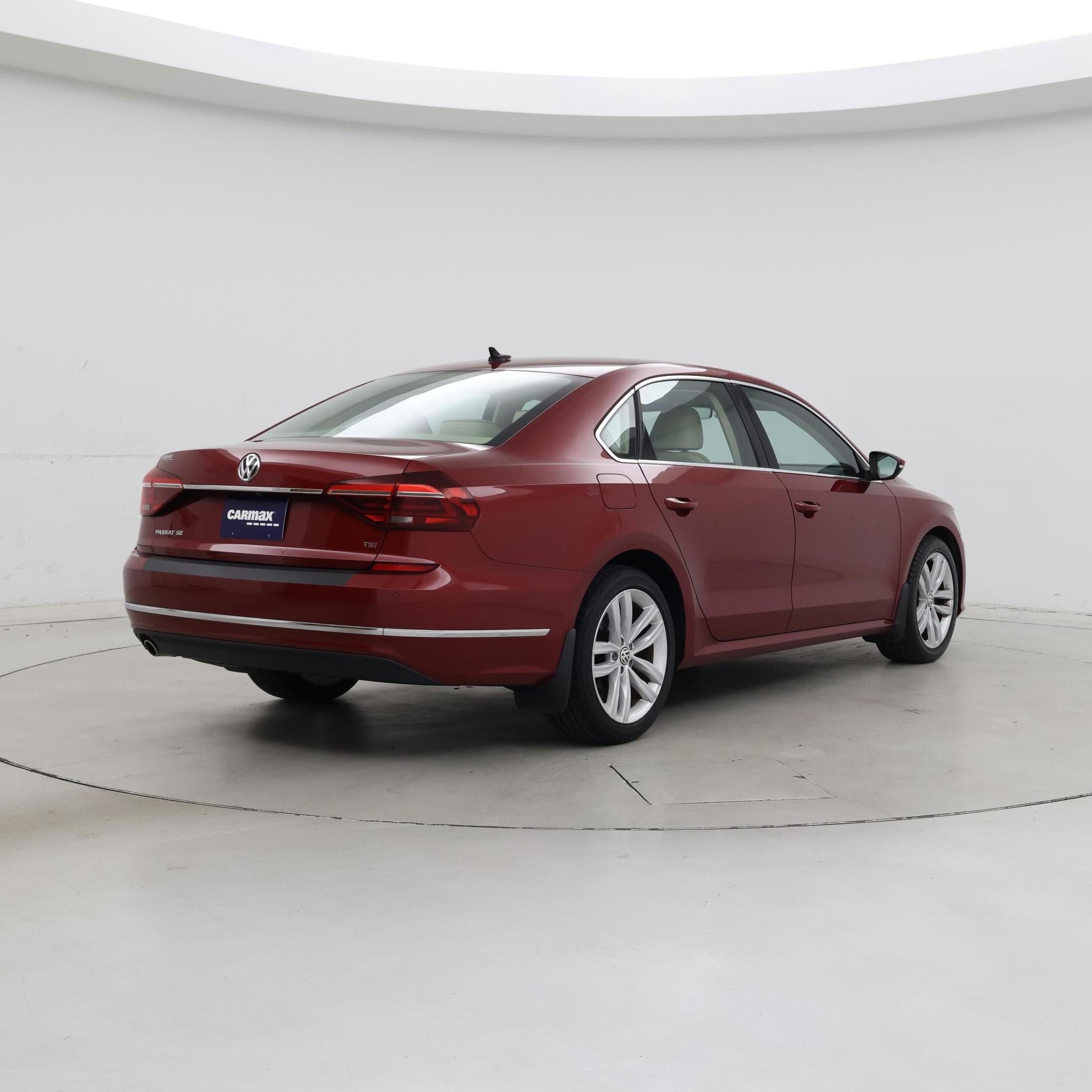 Thumbnail: 2018 Volkswagen Passat - 8