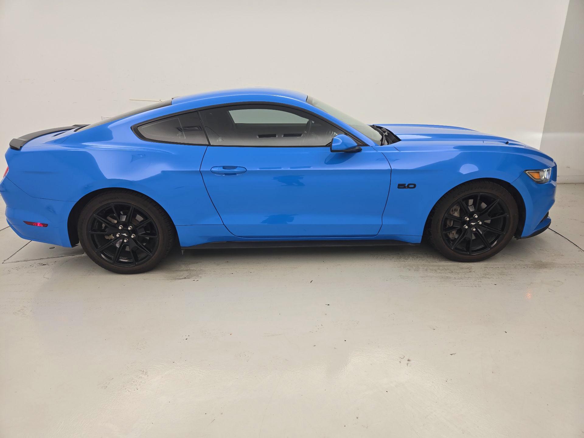 Thumbnail: 2017 Ford Mustang - 4