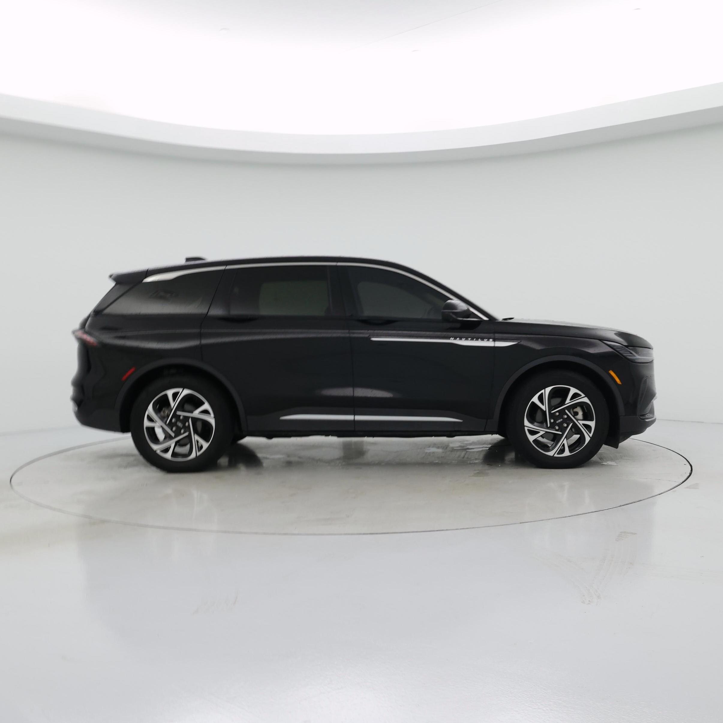 Thumbnail: 2025 Lincoln Nautilus - 7