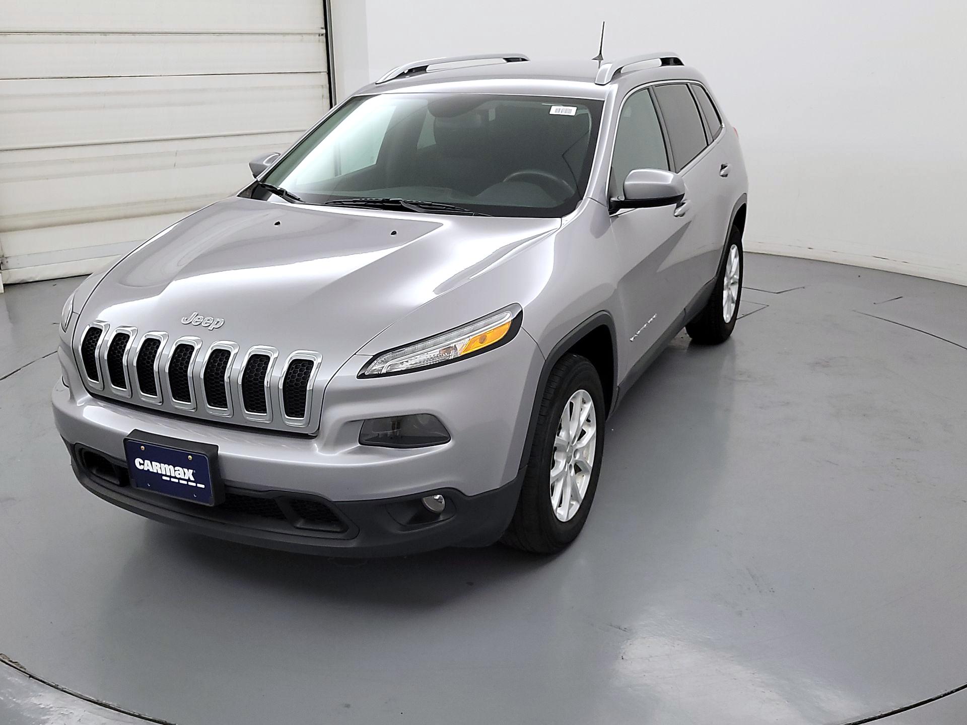 Thumbnail: 2017 Jeep Cherokee - 3