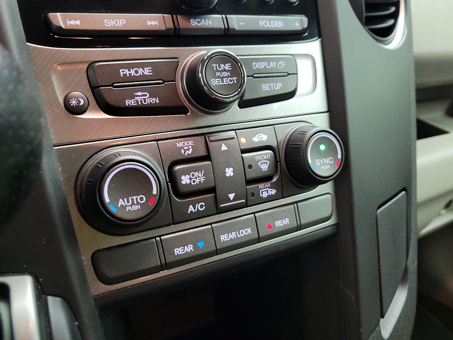 Thumbnail: 2015 Honda Pilot - 14