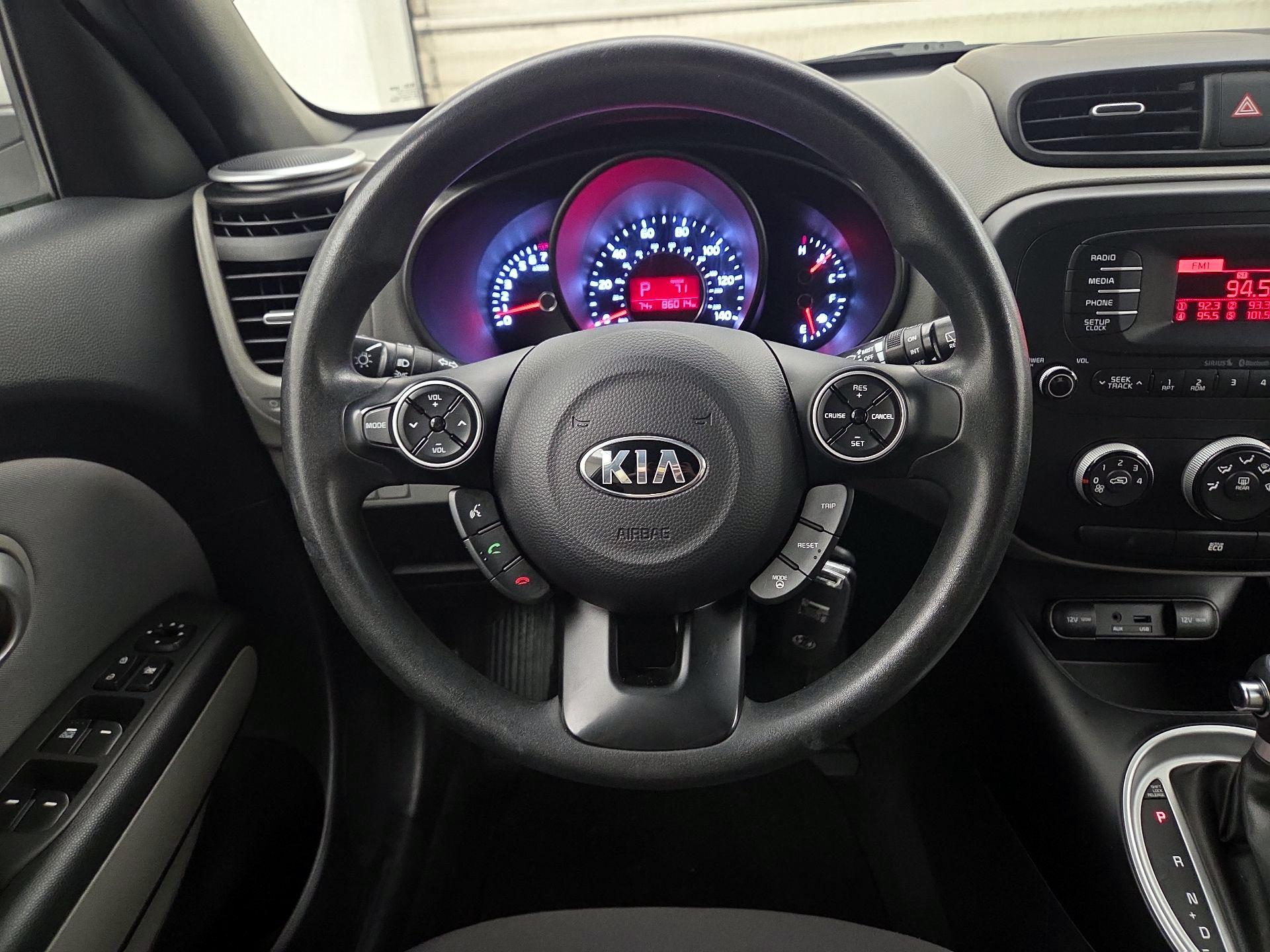 Thumbnail: 2015 Kia Soul - 10