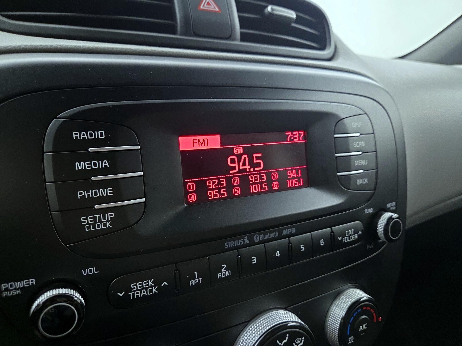 Thumbnail: 2015 Kia Soul - 14
