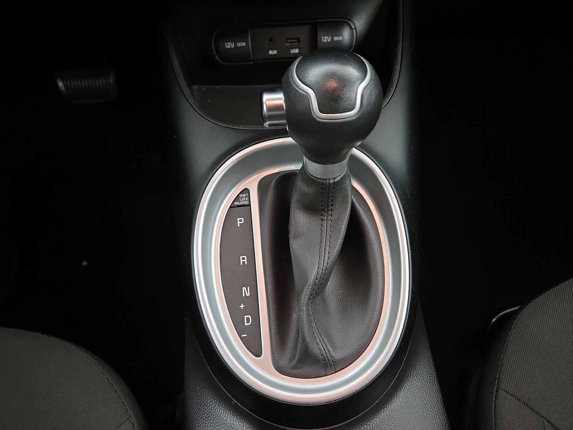 Thumbnail: 2015 Kia Soul - 16