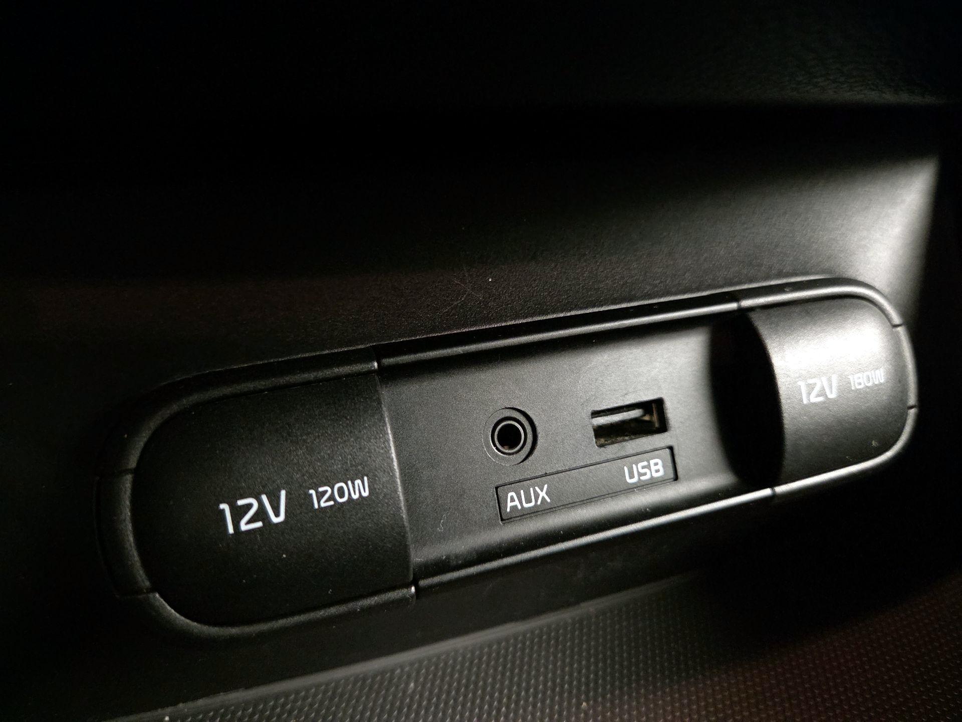 Thumbnail: 2015 Kia Soul - 17
