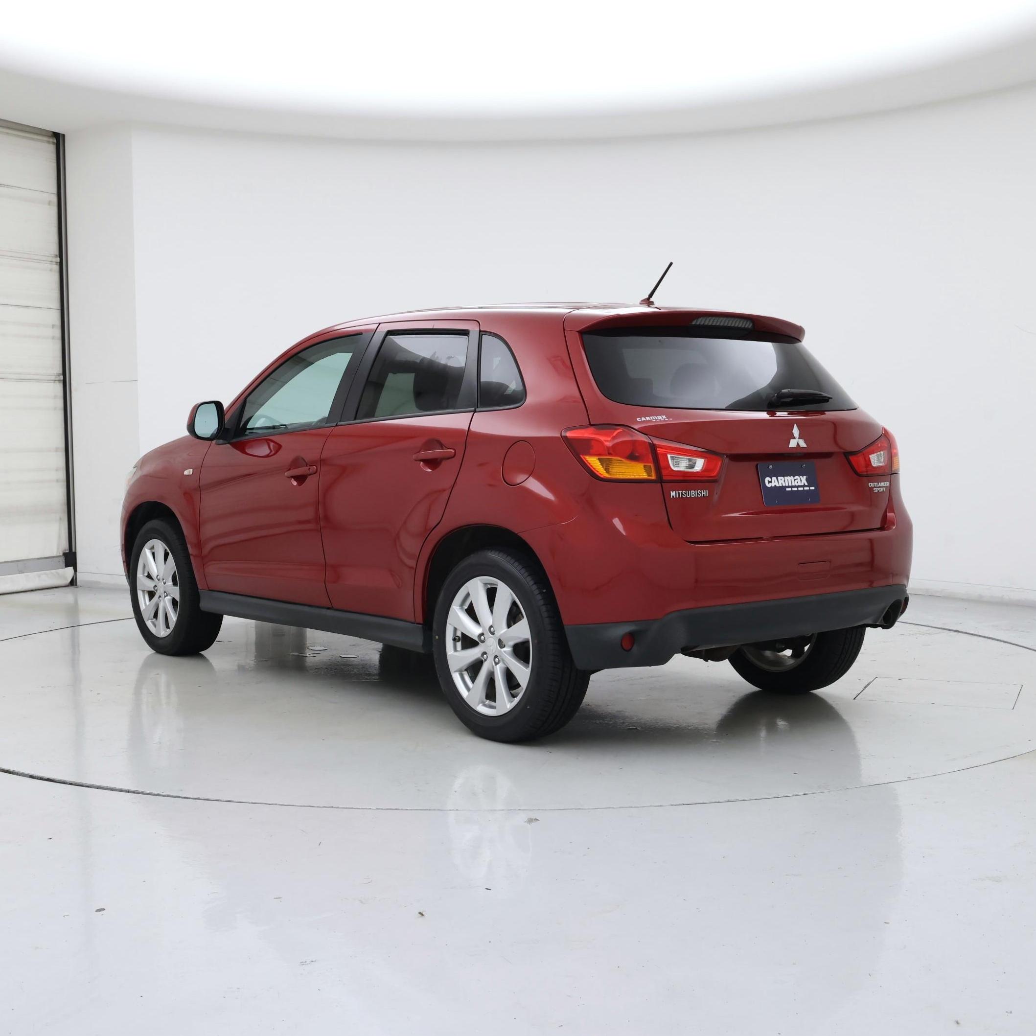 Thumbnail: 2015 Mitsubishi Outlander Sport - 2