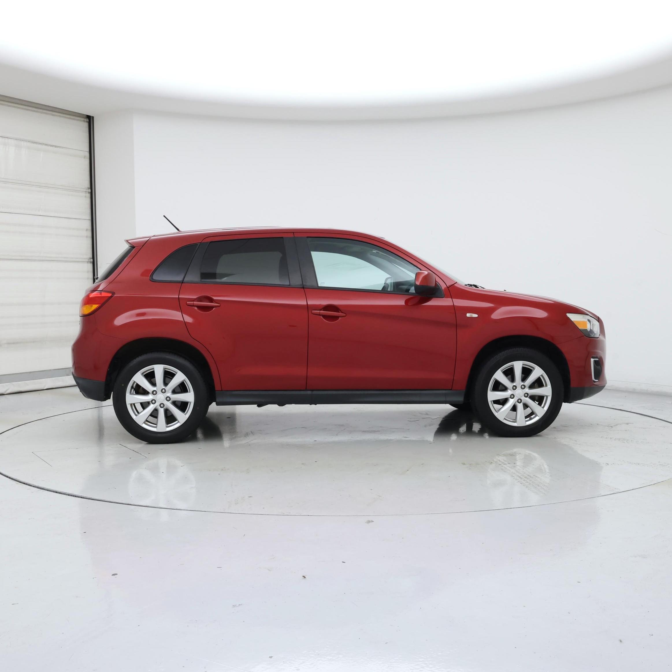 Thumbnail: 2015 Mitsubishi Outlander Sport - 7