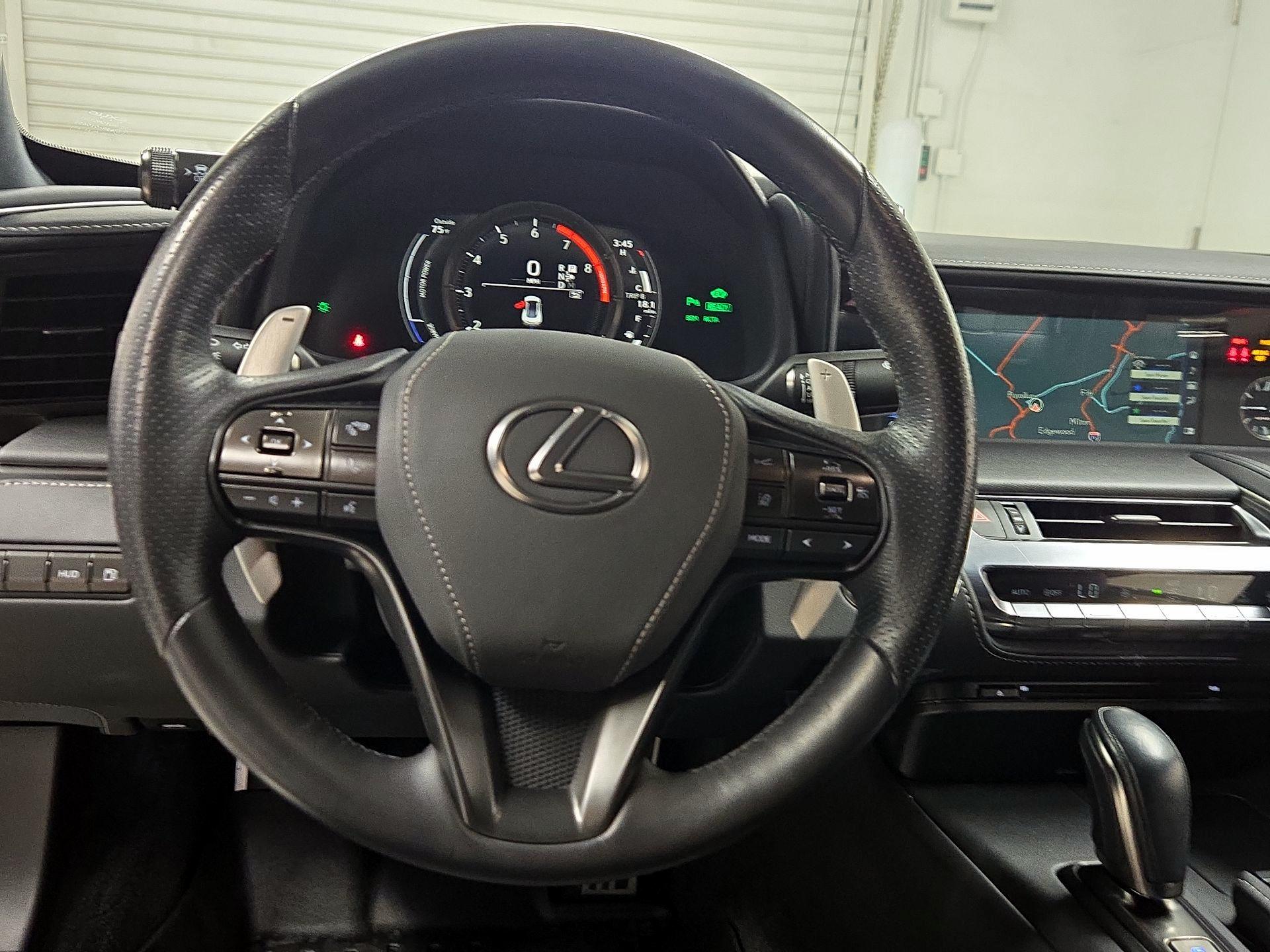 Thumbnail: 2018 Lexus LC - 10