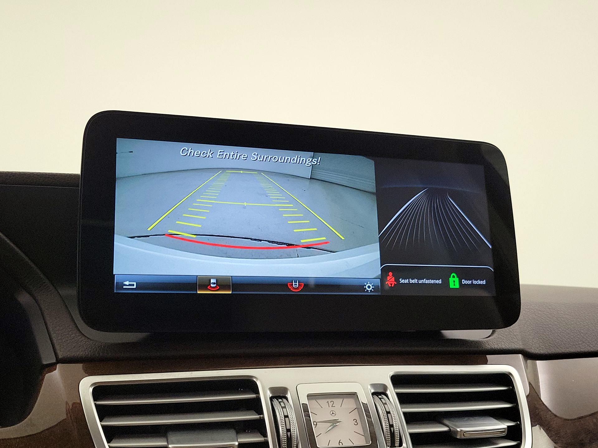 Thumbnail: 2016 Mercedes-Benz E-Class - 14