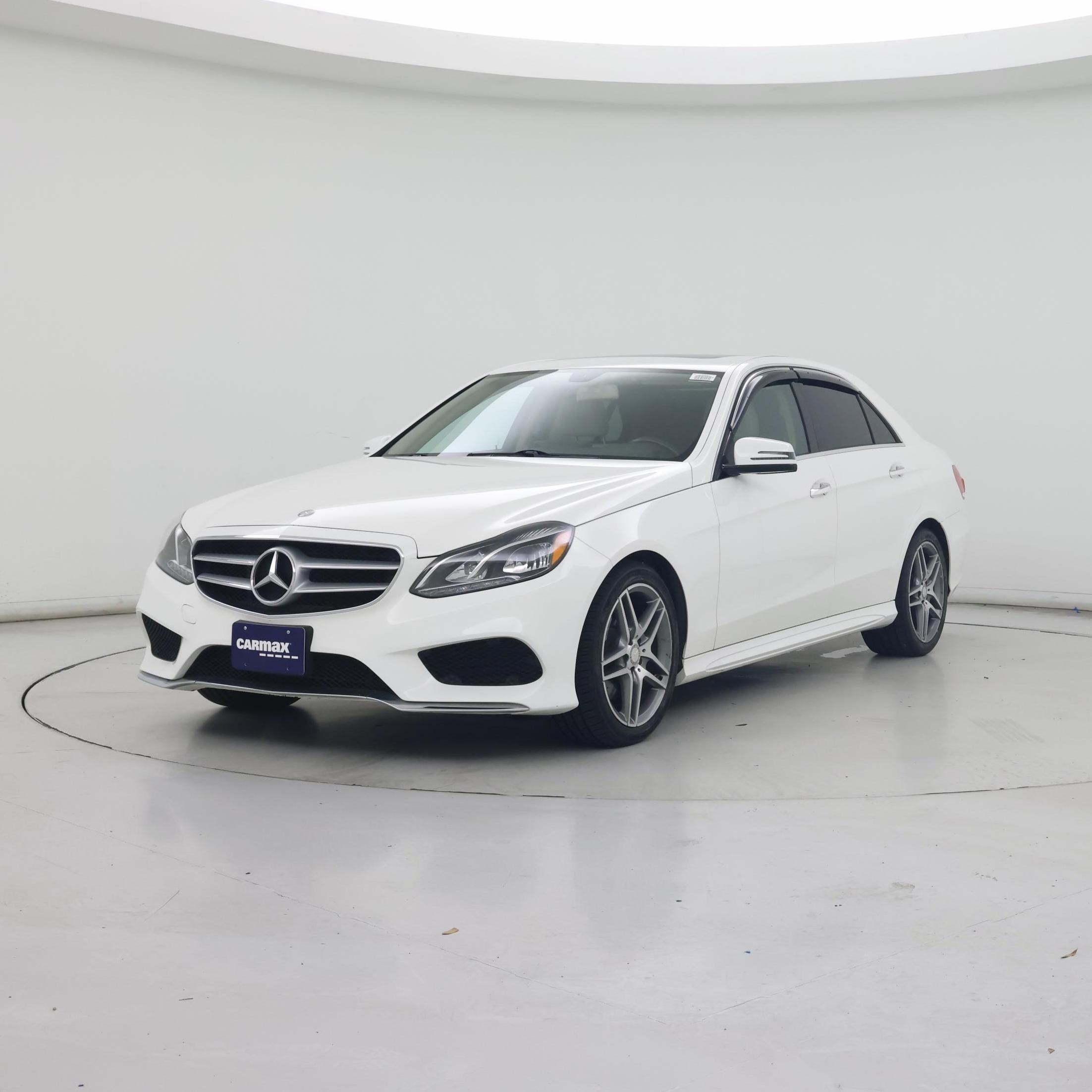 Thumbnail: 2016 Mercedes-Benz E-Class - 4