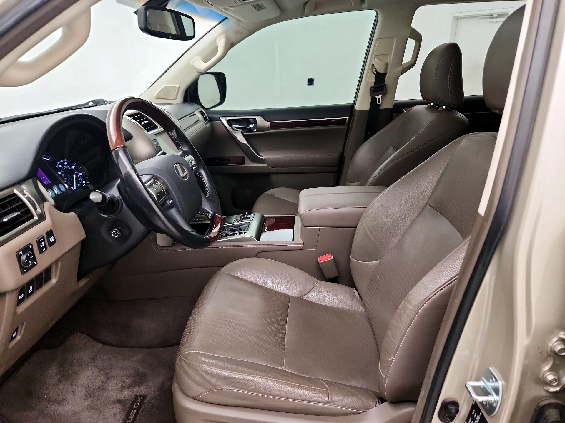 Thumbnail: 2016 Lexus GX - 11
