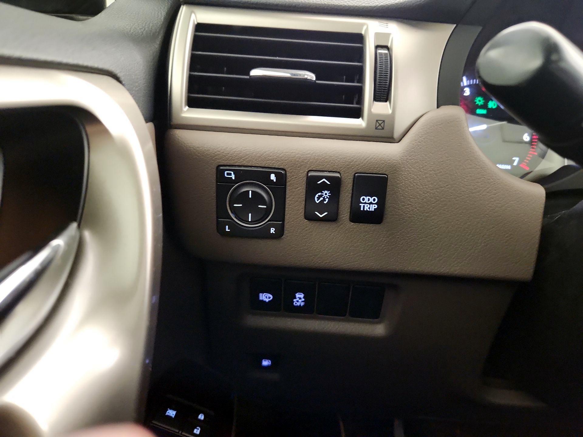 Thumbnail: 2016 Lexus GX - 13