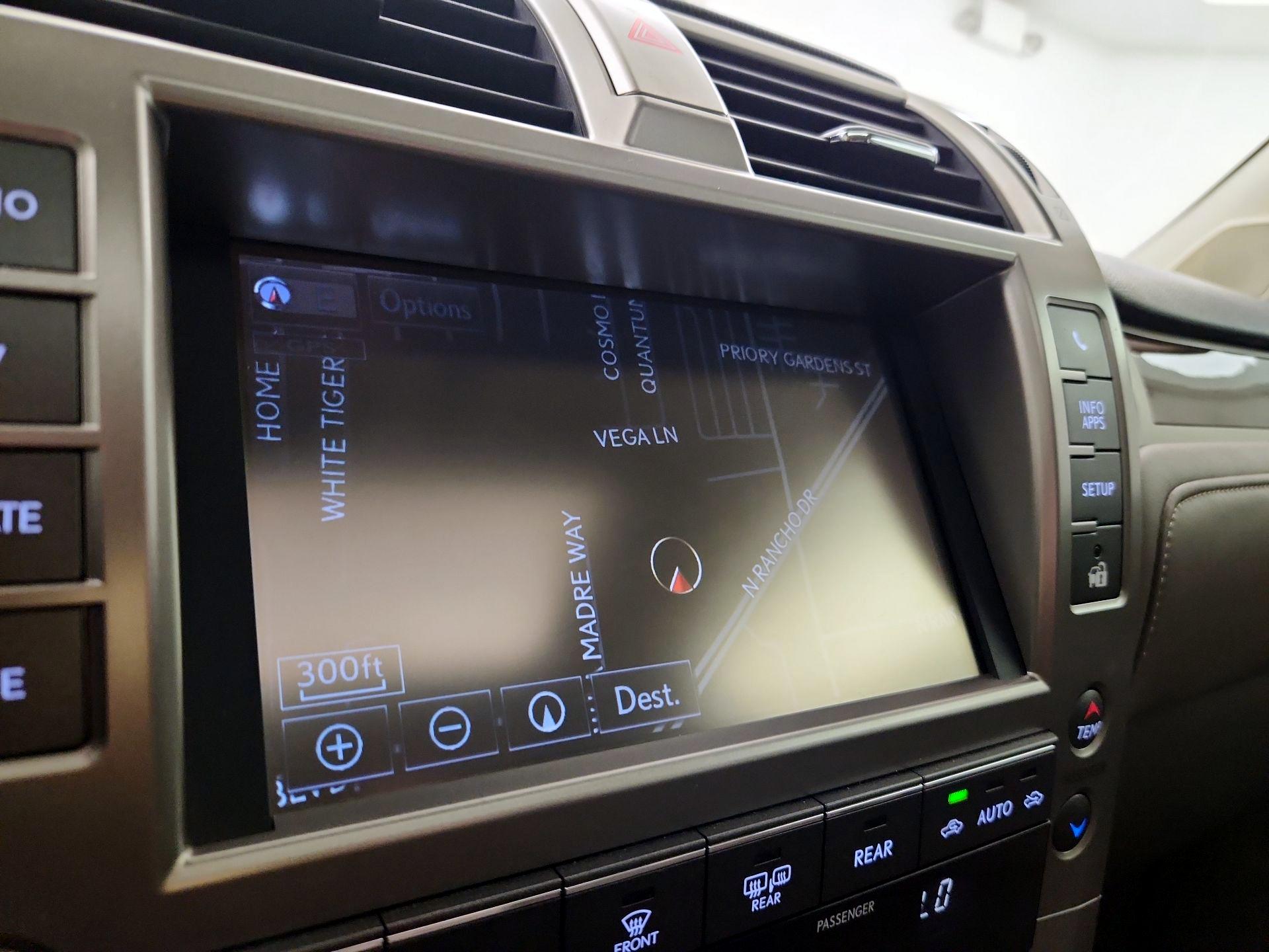 Thumbnail: 2016 Lexus GX - 14