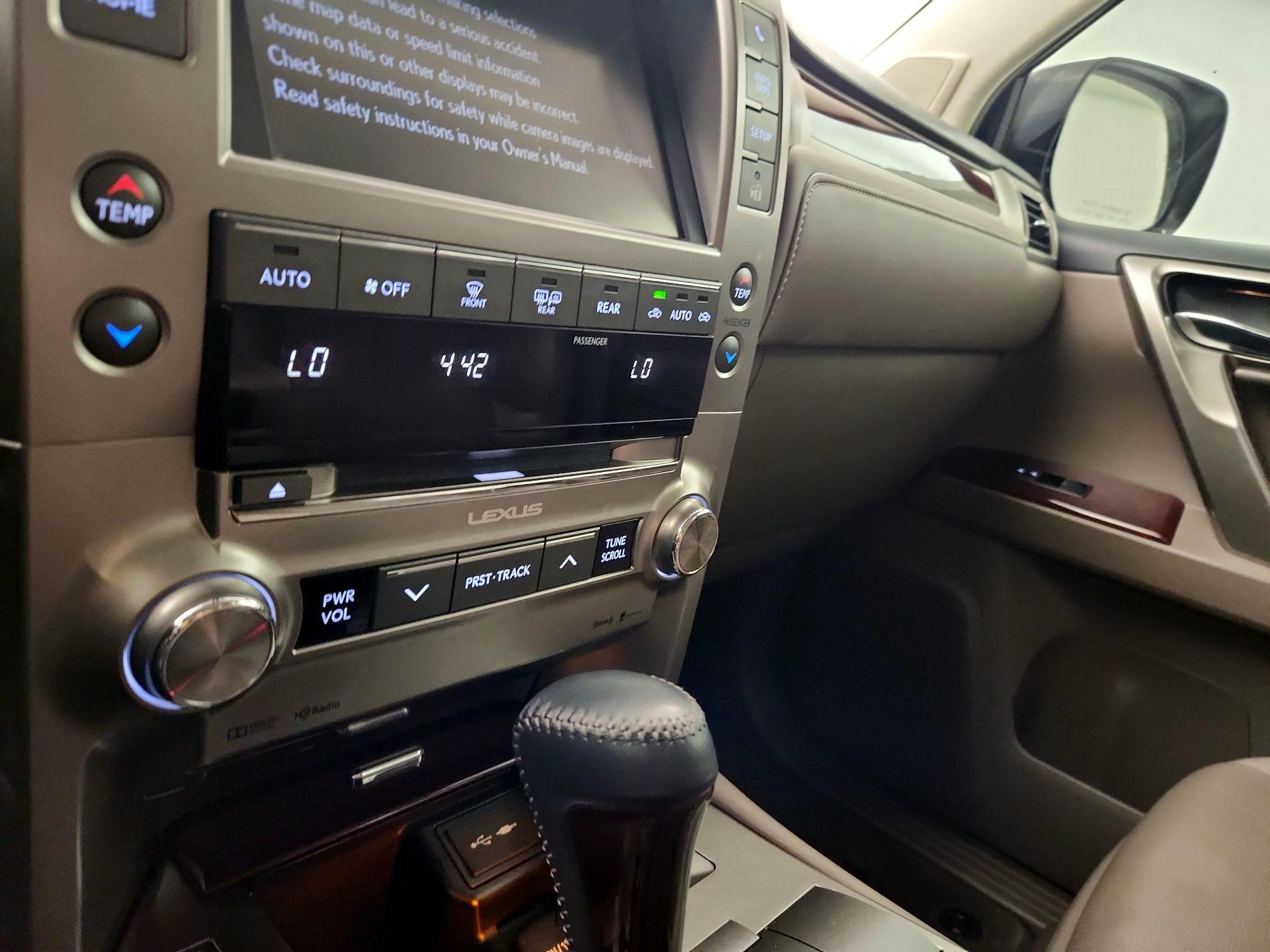 Thumbnail: 2016 Lexus GX - 17