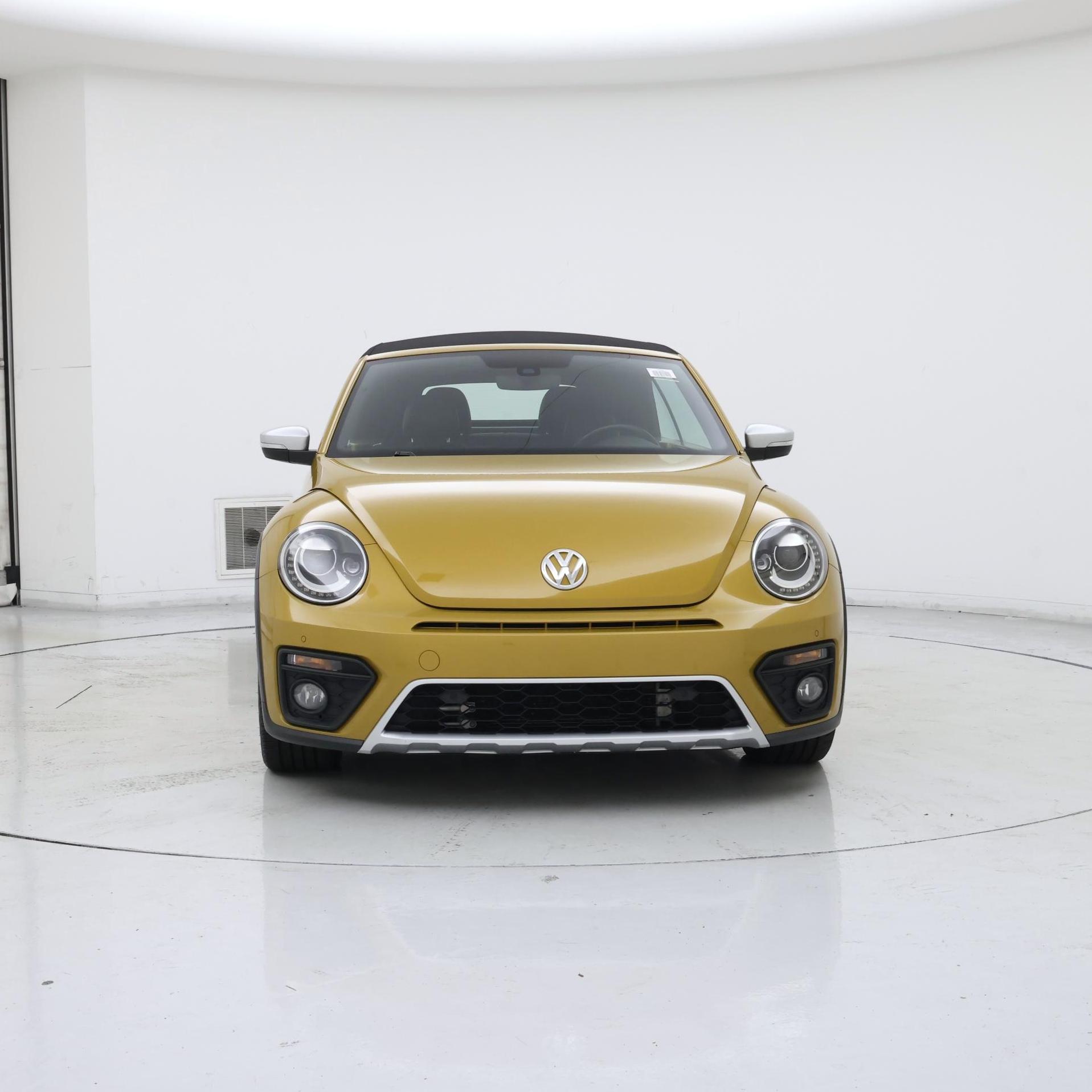 Thumbnail: 2017 Volkswagen Beetle - 5